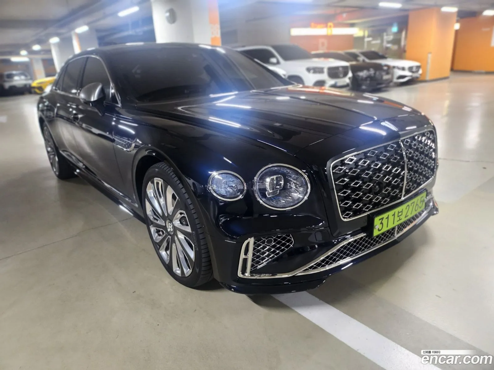 Bentley Flying Spur 2025 — 3