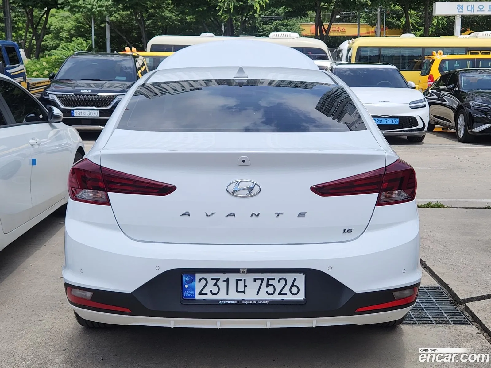 Hyundai Elantra AD 2020 — 2