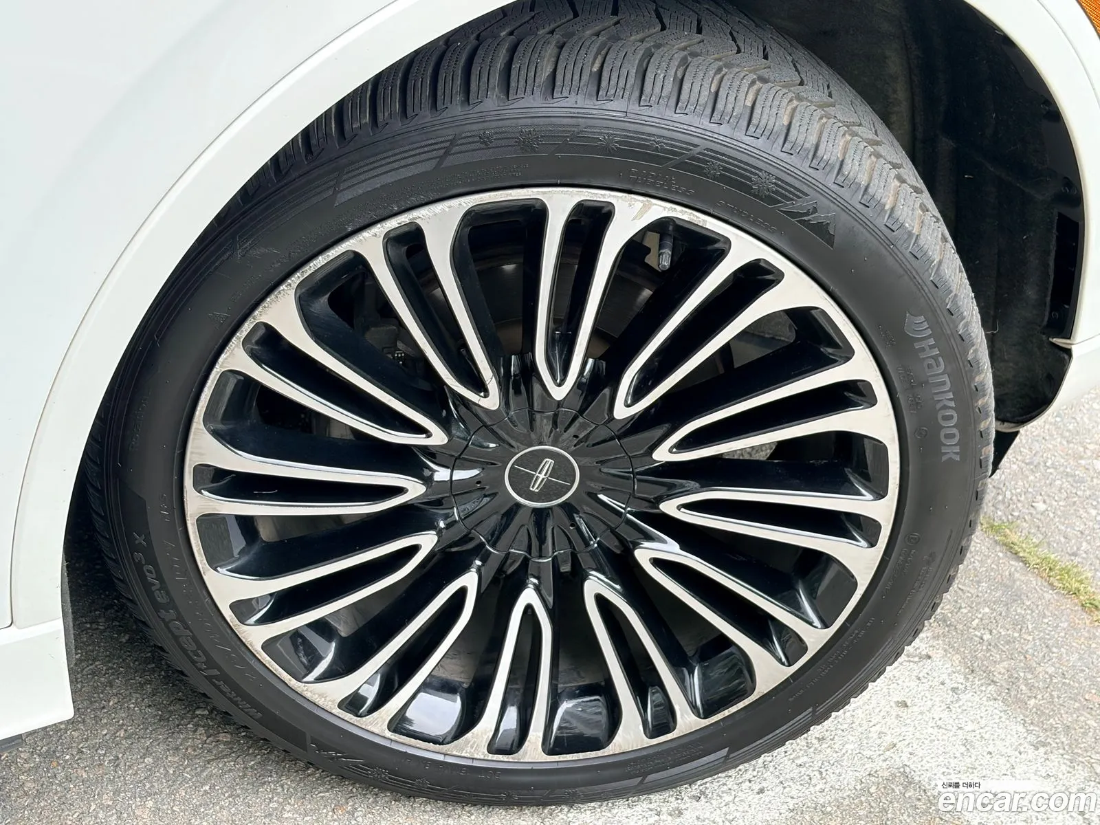 Lincoln Aviator 2021 — 13