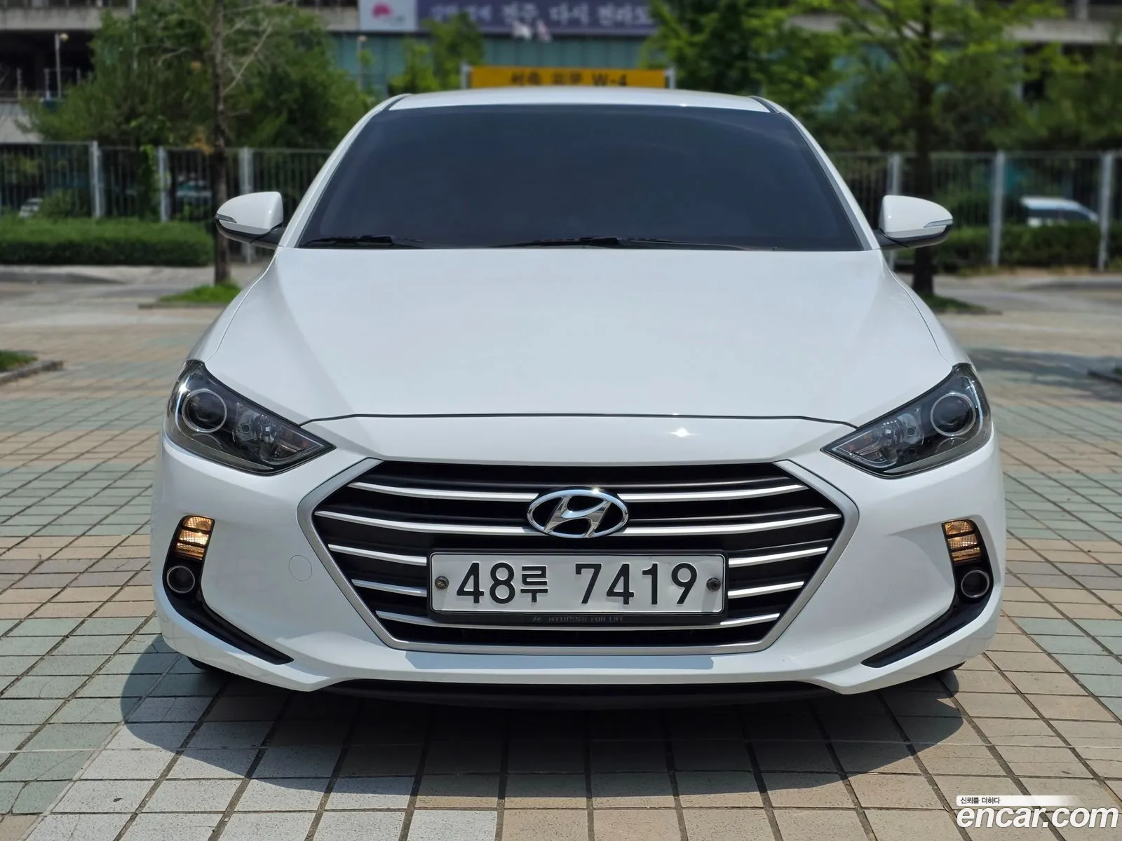 Hyundai Elantra AD 2017 — 3