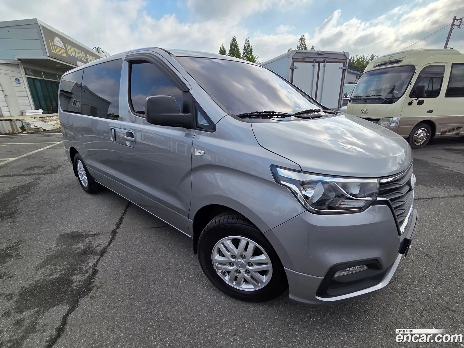 Hyundai Grand Starex 2019 — 2