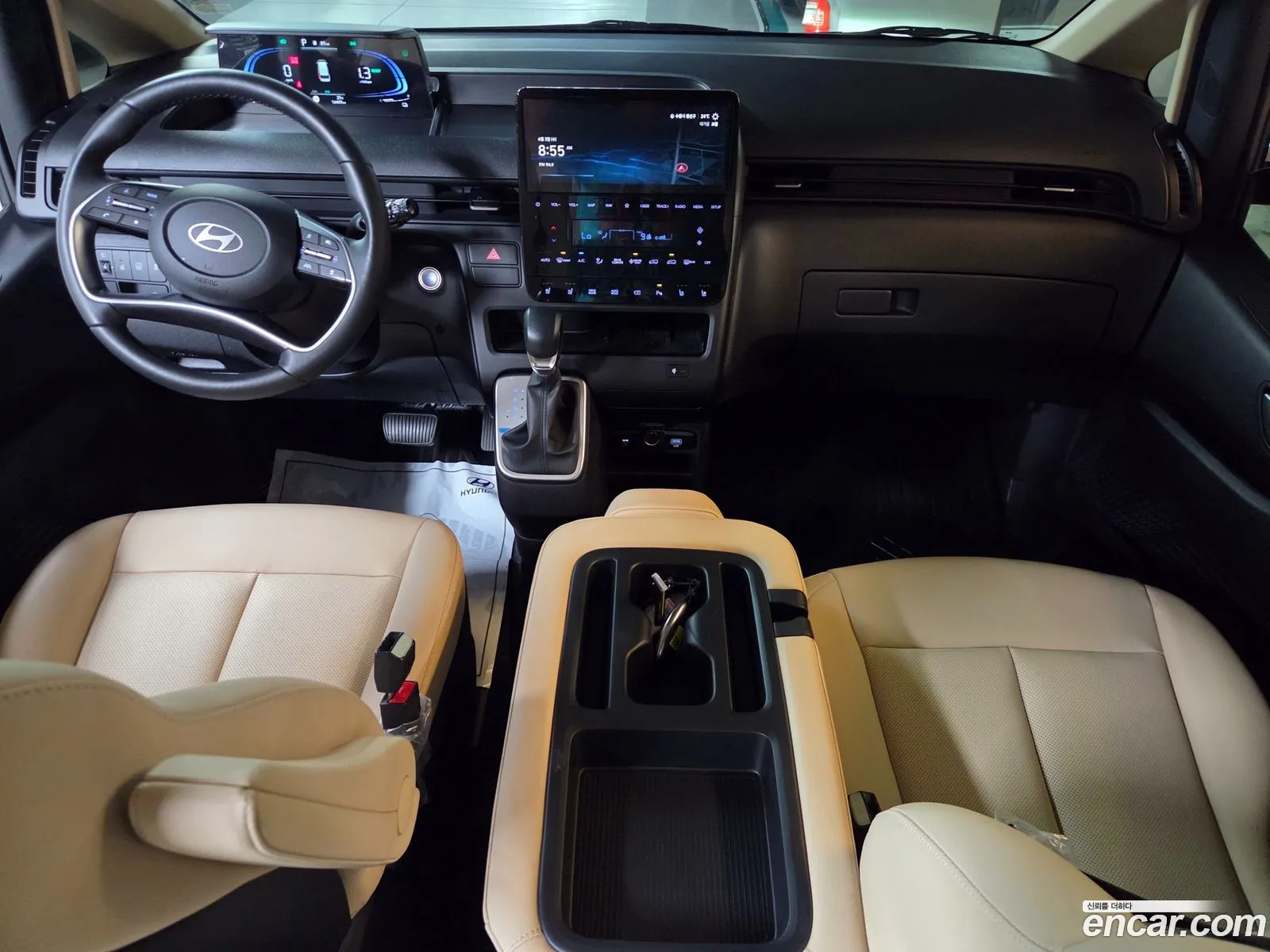 Hyundai Staria 2024 — 3