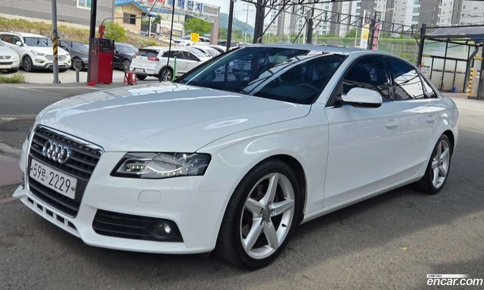Audi A4 2011 — 17