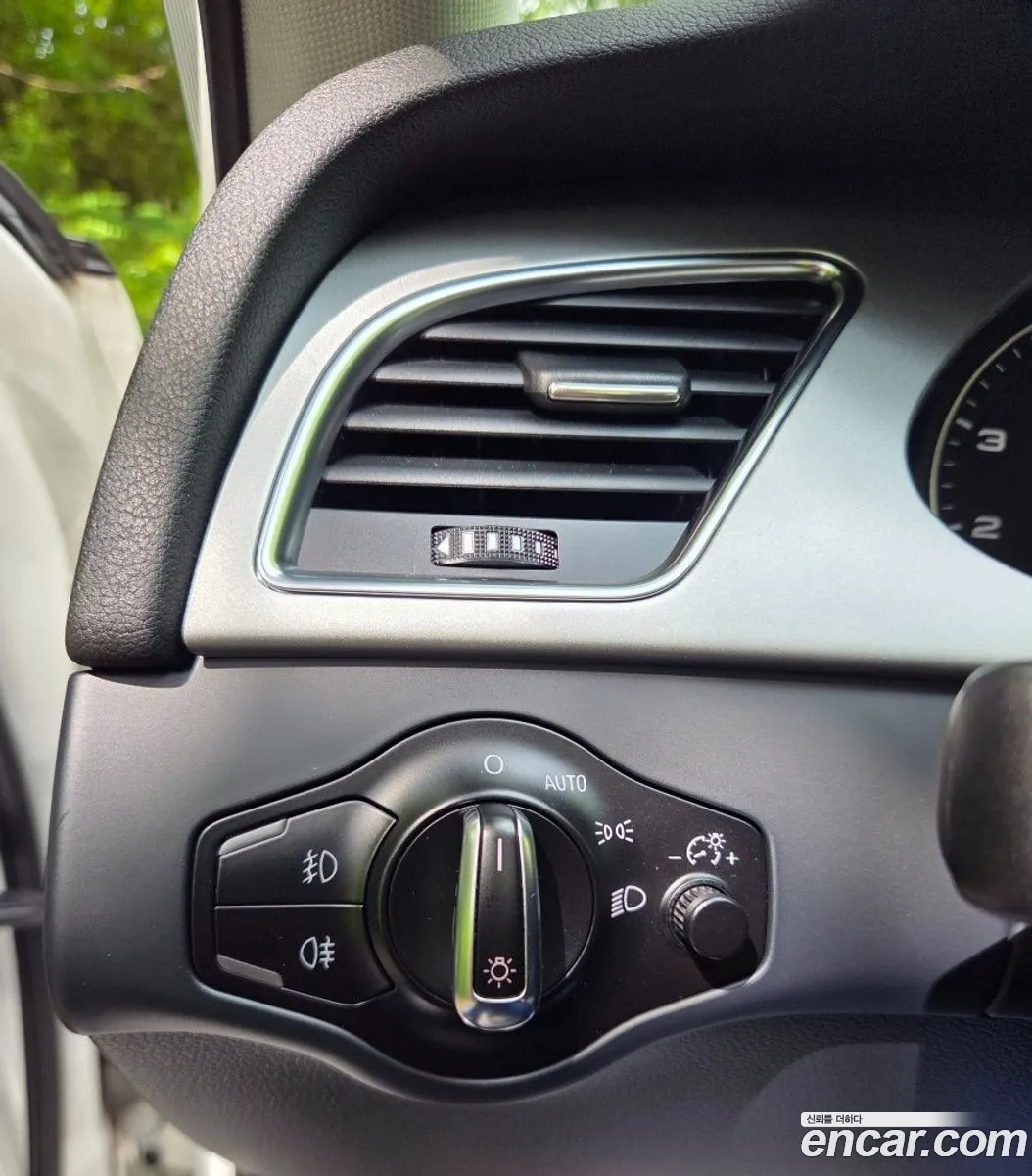Audi A4 2011 — 5