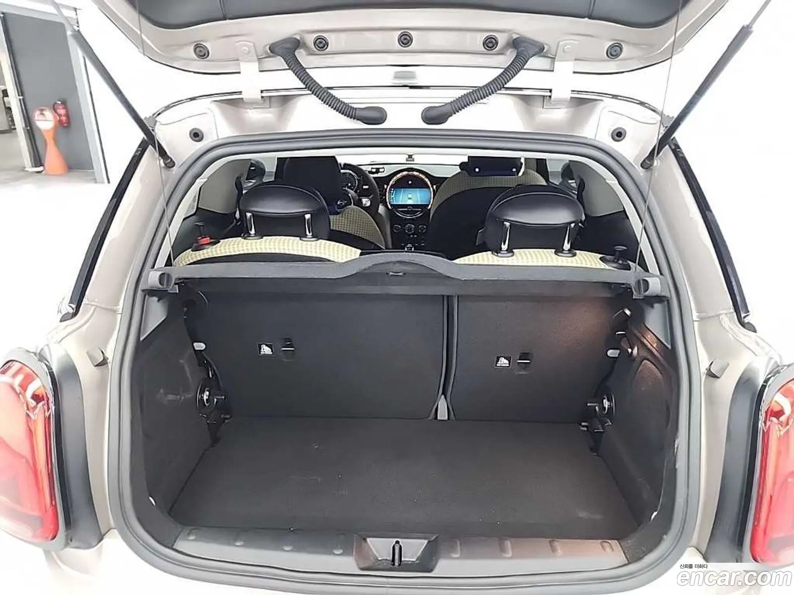 Mini Cooper 2021 — 5