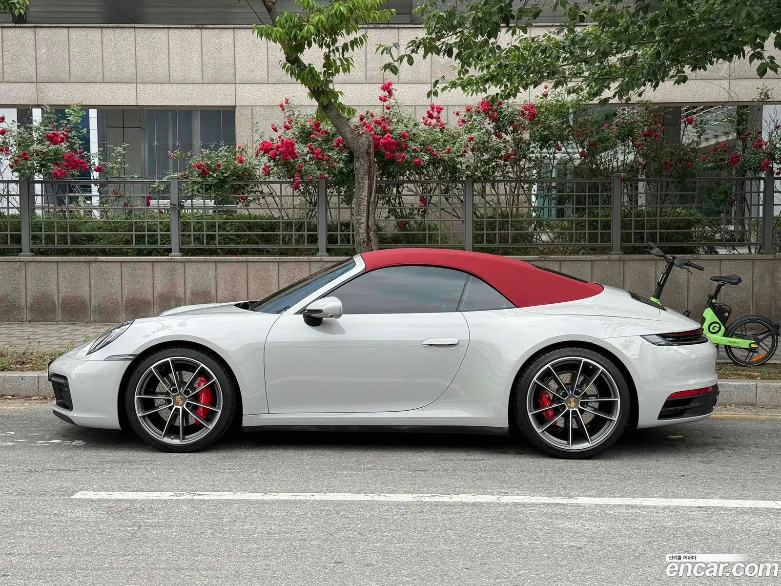 Porsche 911 2023 — 10