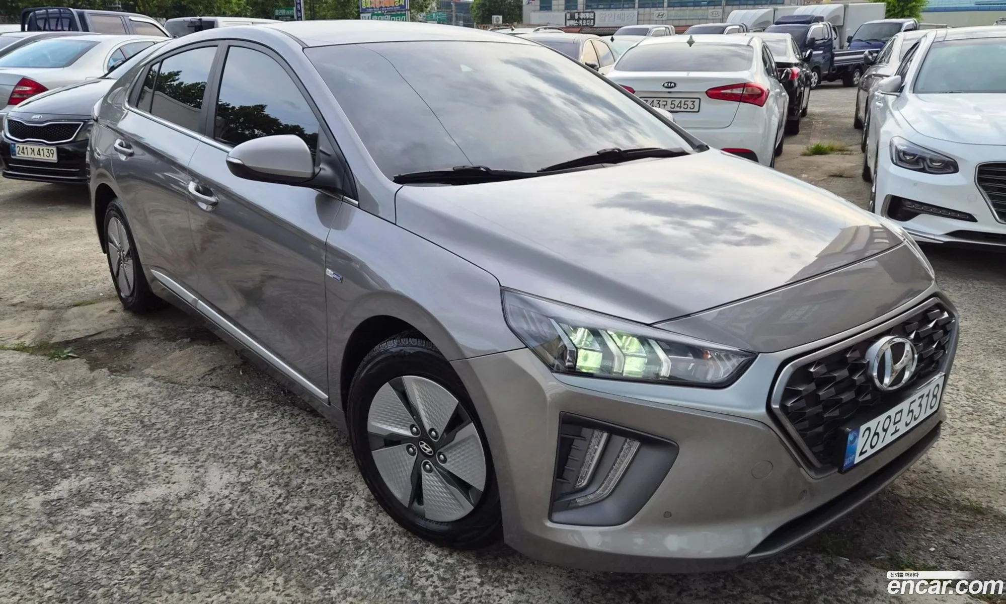 Hyundai Ioniq Hybrid 2020 — 4