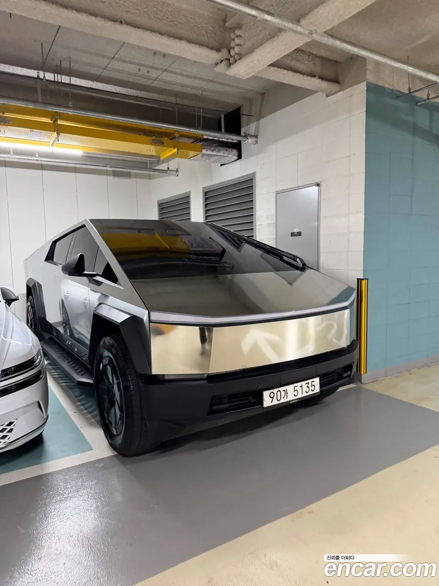Tesla Cybertruck