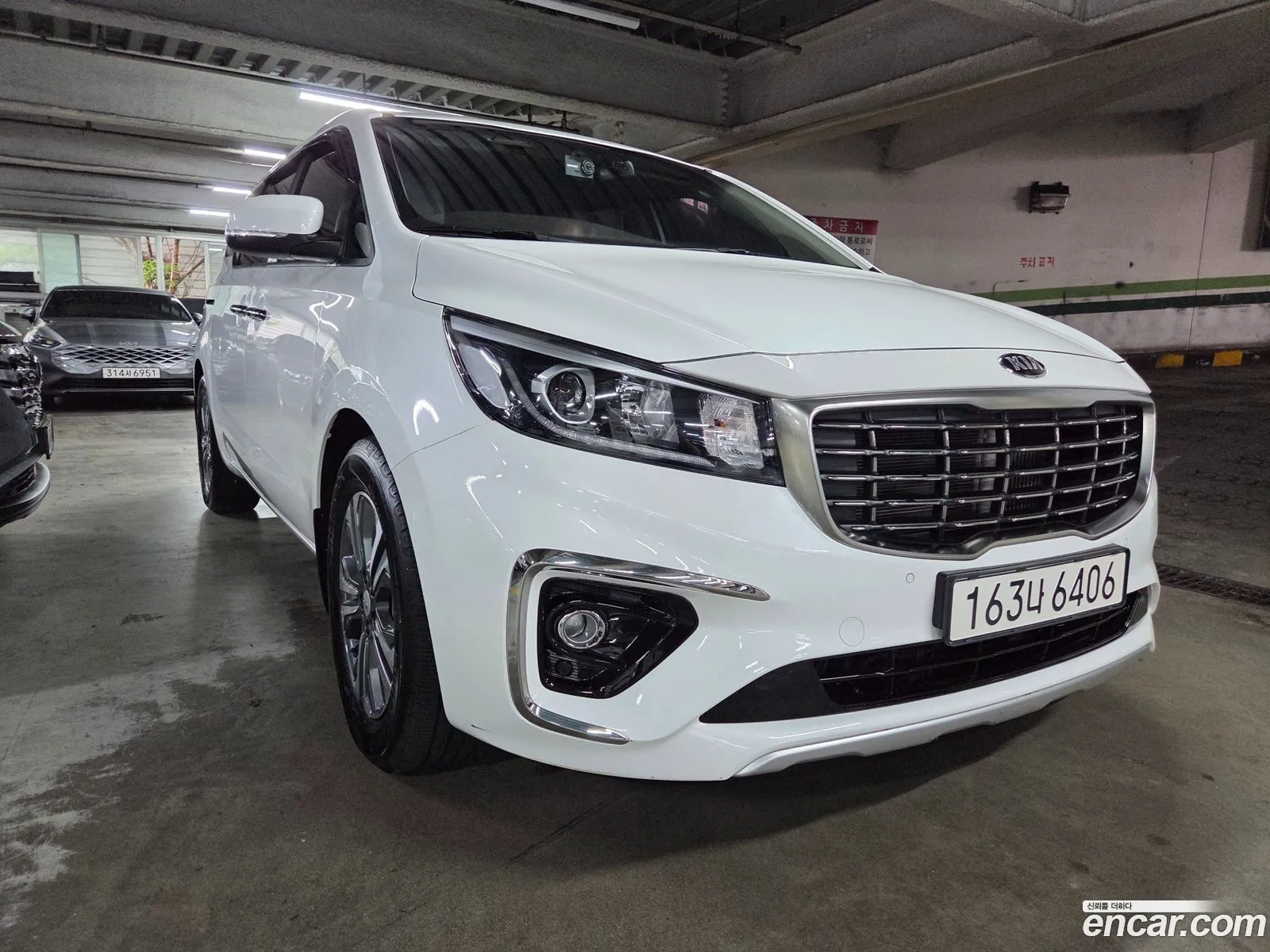 Kia Carnival 2019 — 4