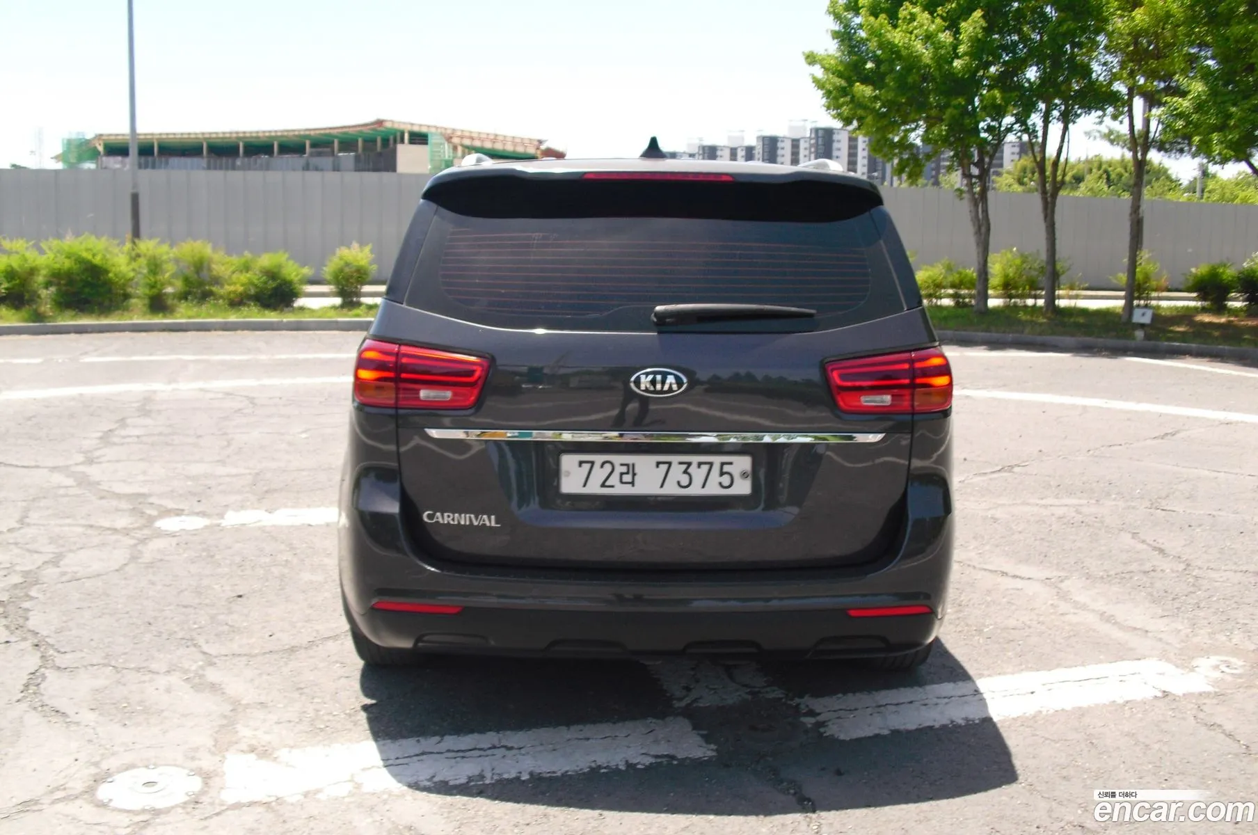 Kia Carnival 2019 — 4