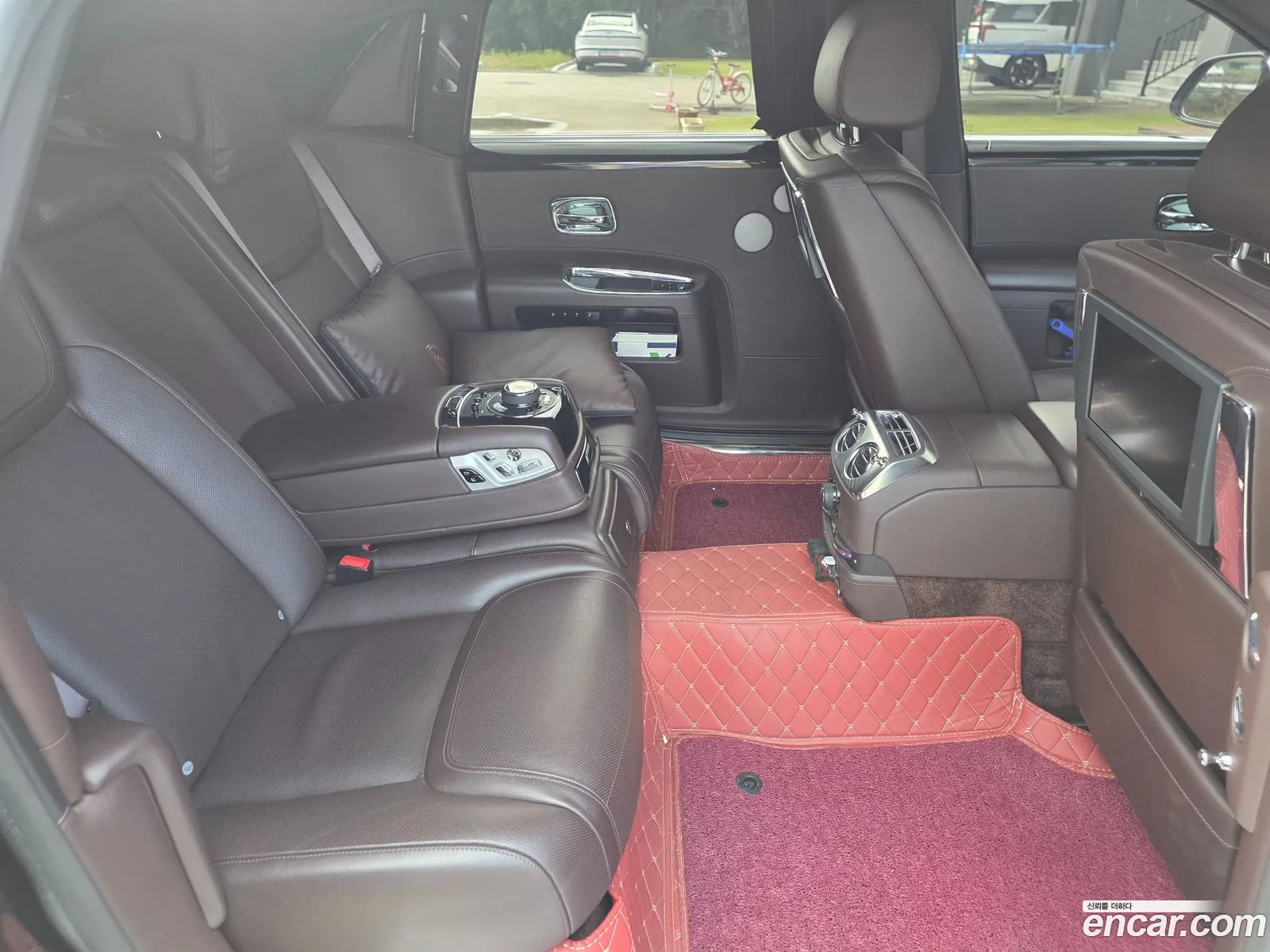 Rolls-Royce Ghost 2016 — 7