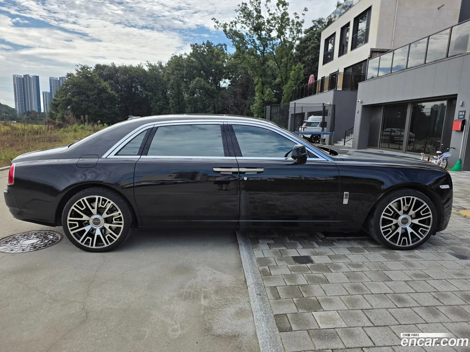 Rolls-Royce Ghost 2016 — 9