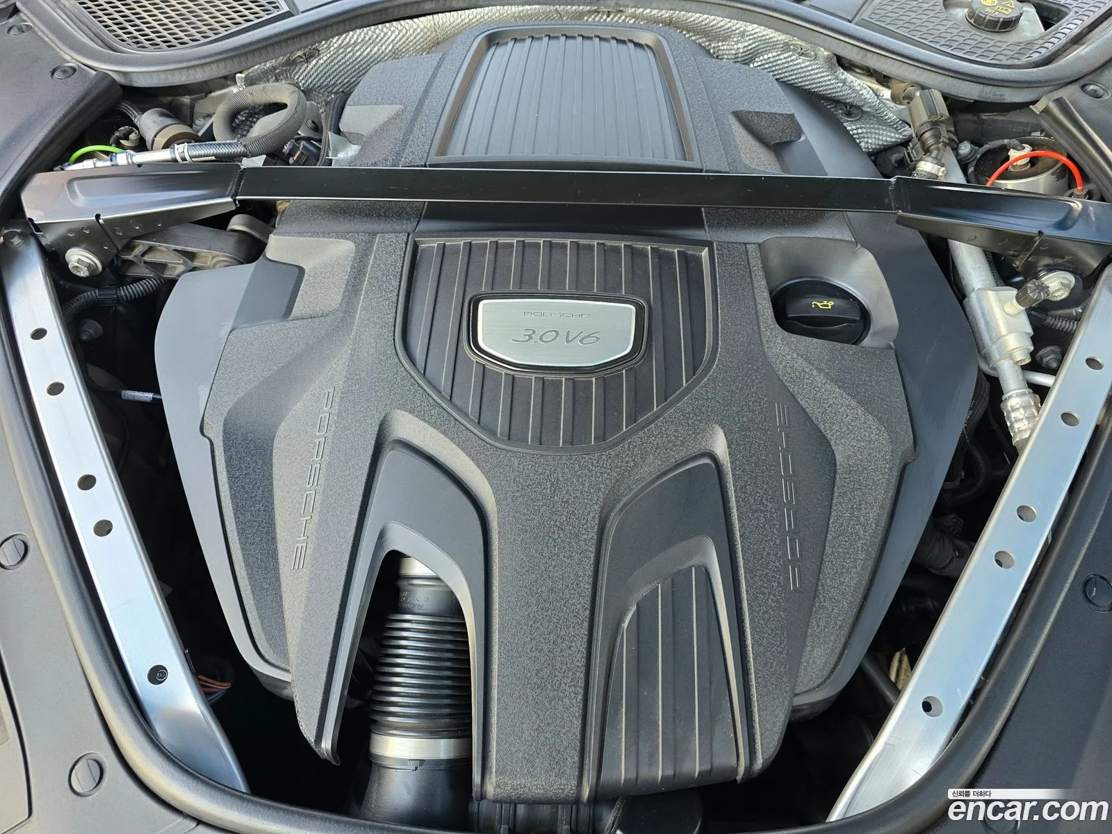 Porsche Panamera 2020 — 11