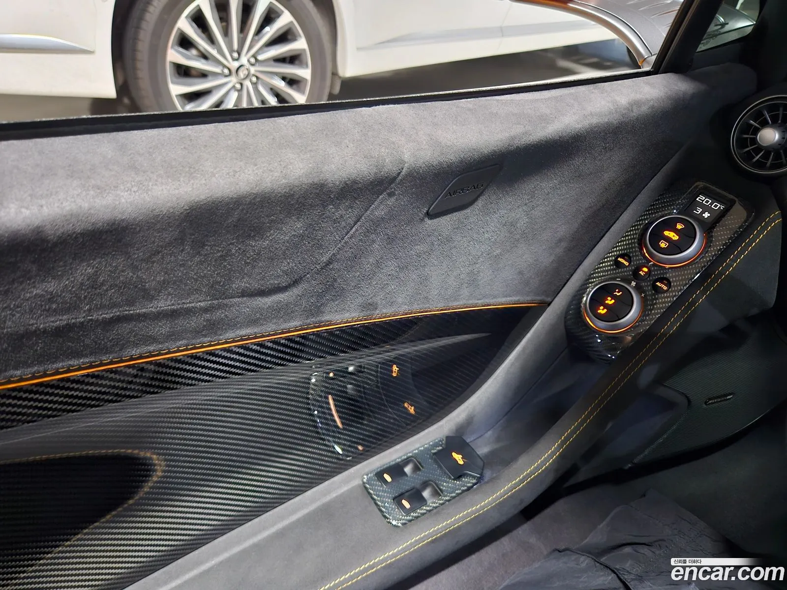 McLaren 650S