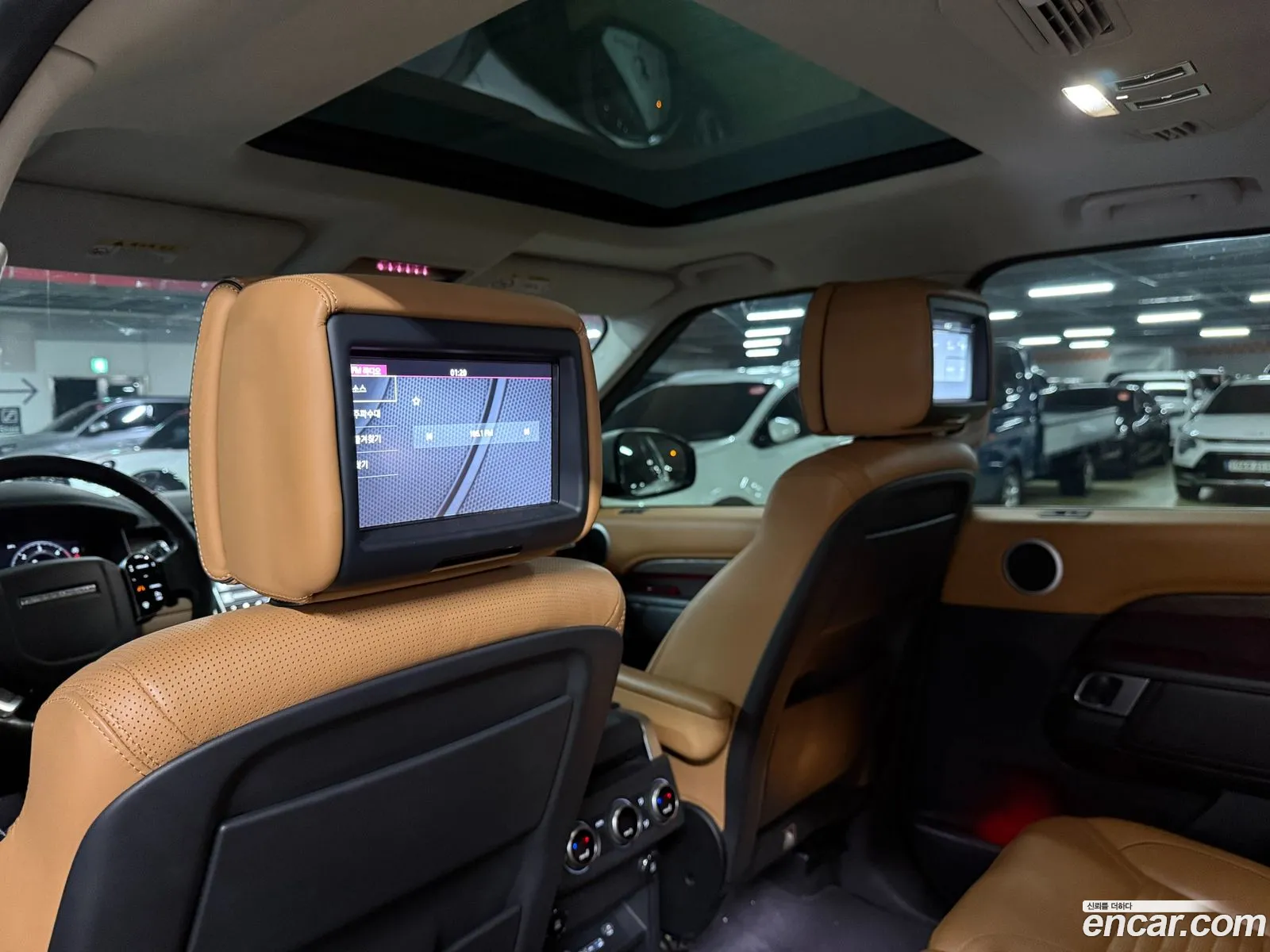 Land Rover Discovery 5 2019 — 4