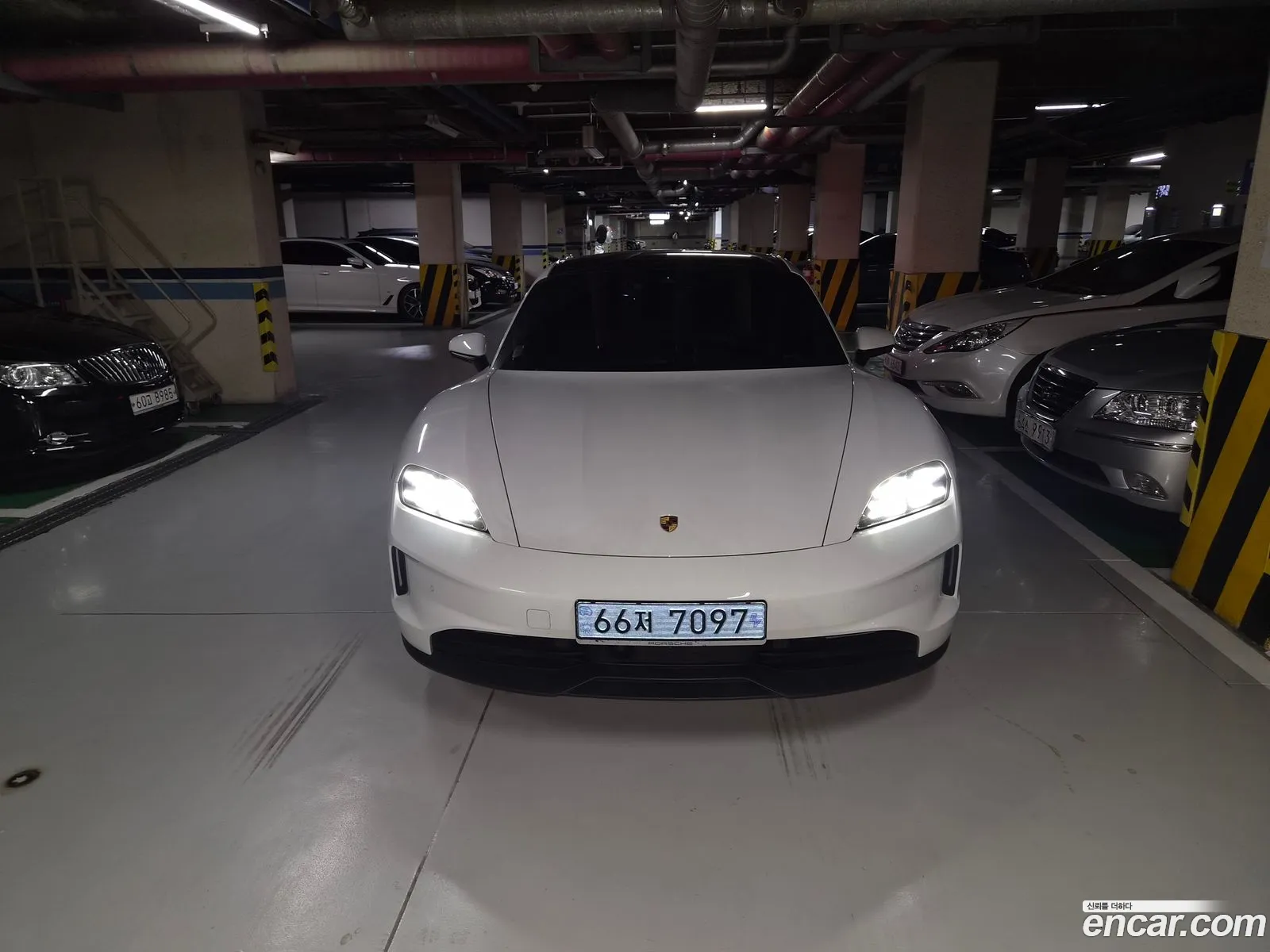 Porsche Taycan 2025 — 7