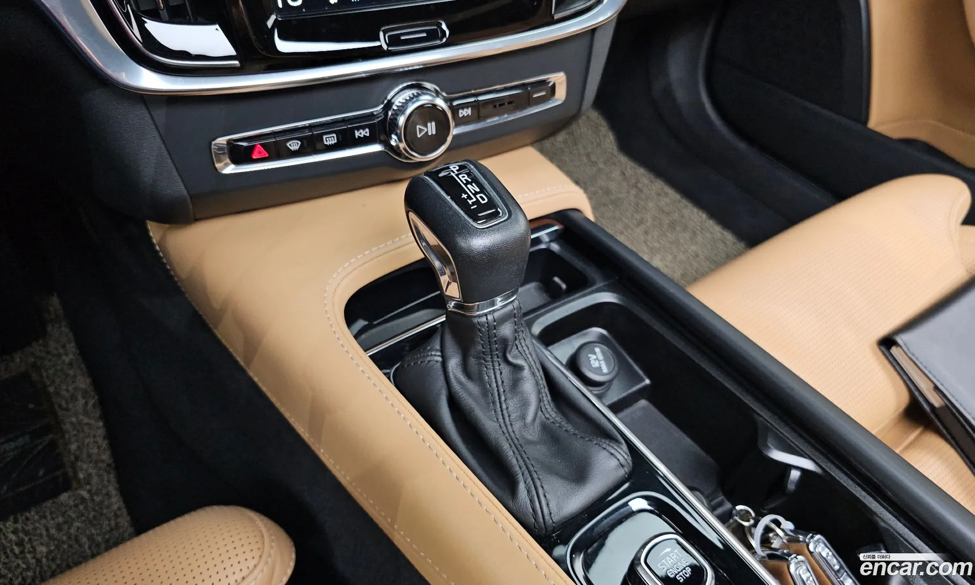 Volvo S90 2019 — 15