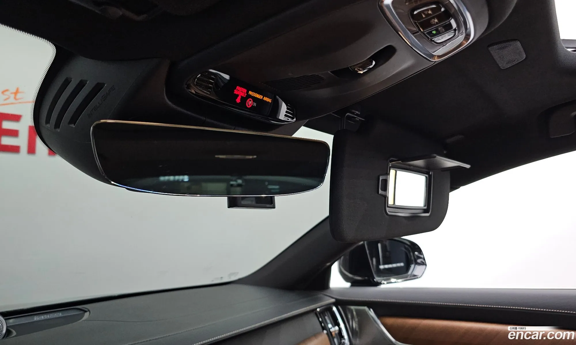 Volvo S90 2019 — 22