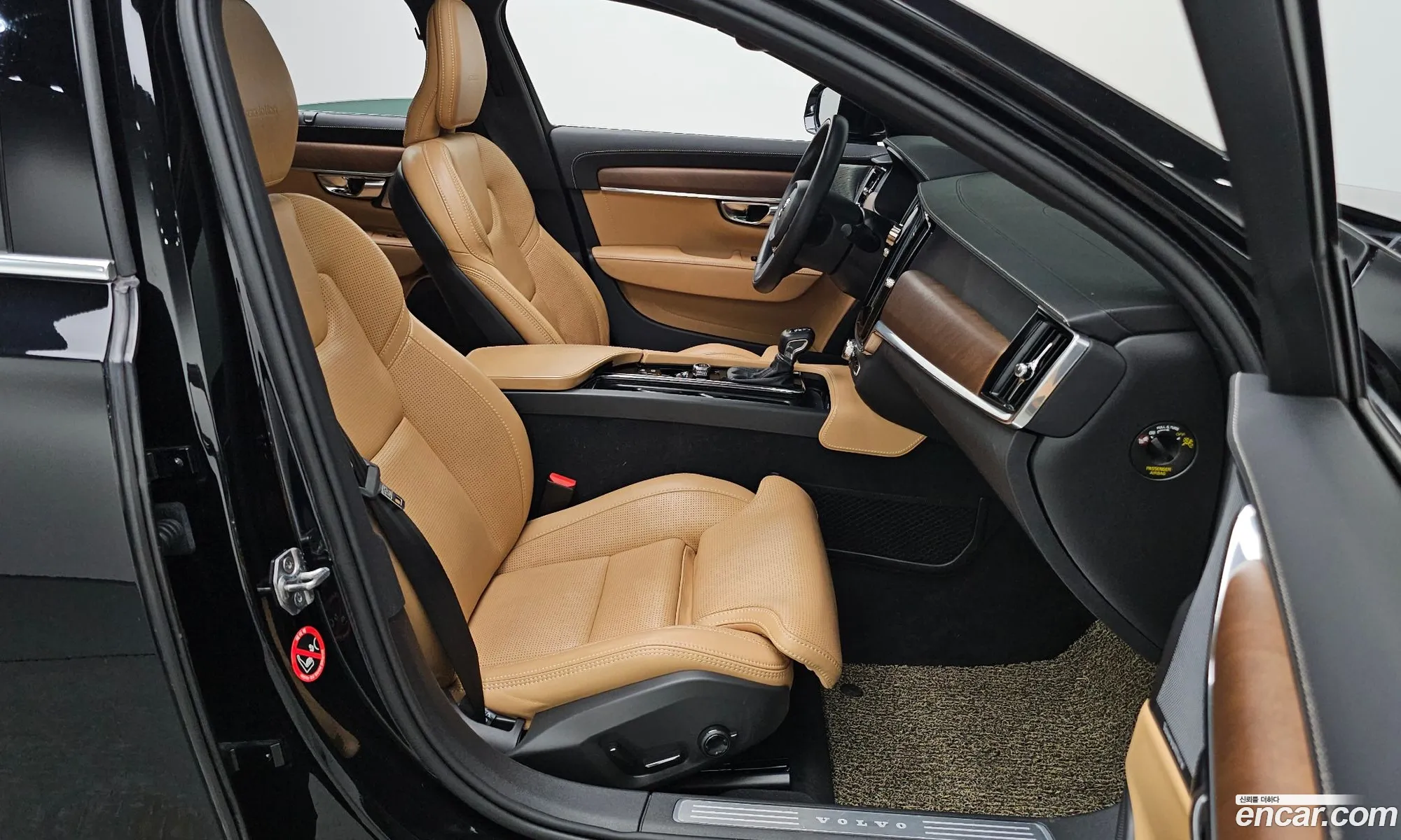 Volvo S90 2019 — 21