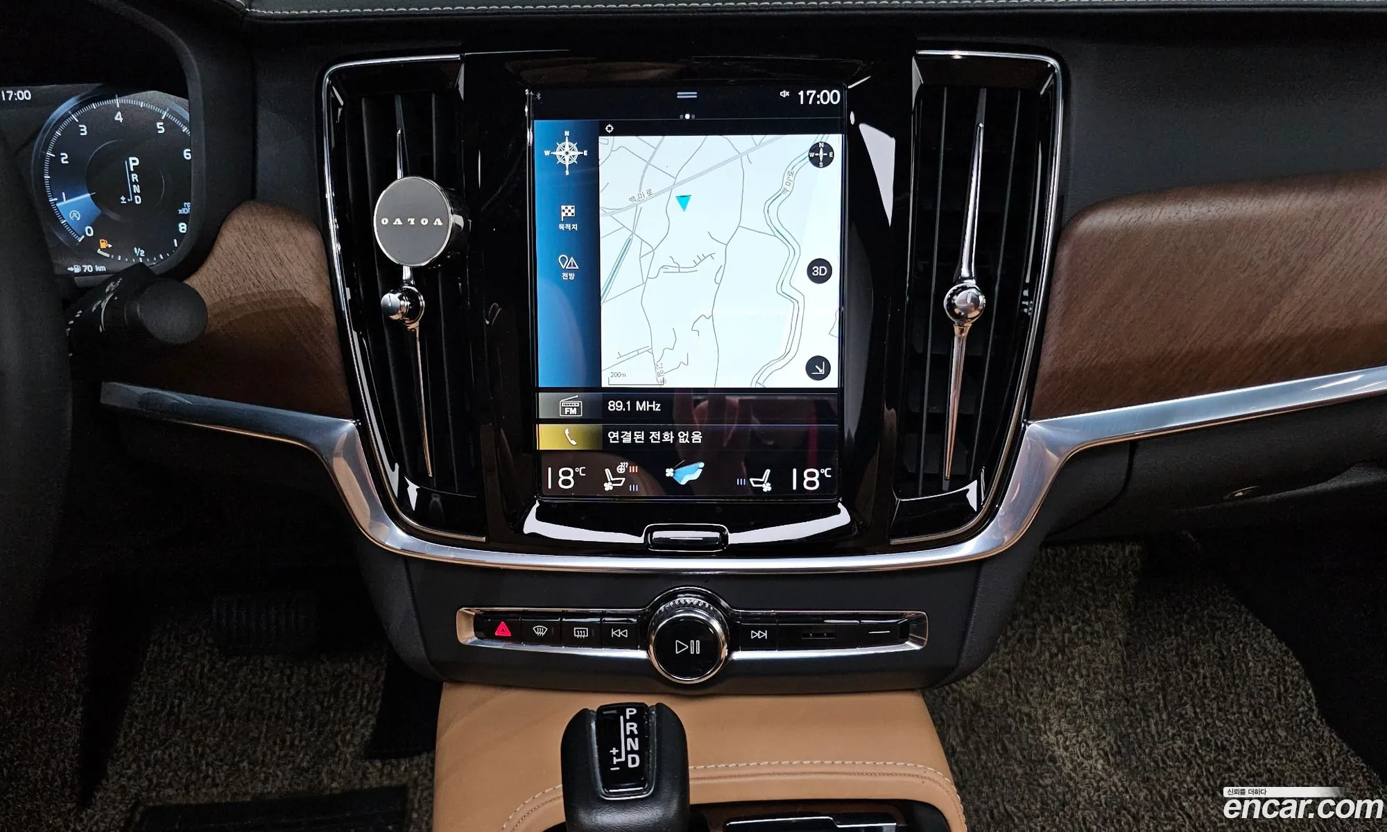 Volvo S90 2019 — 23