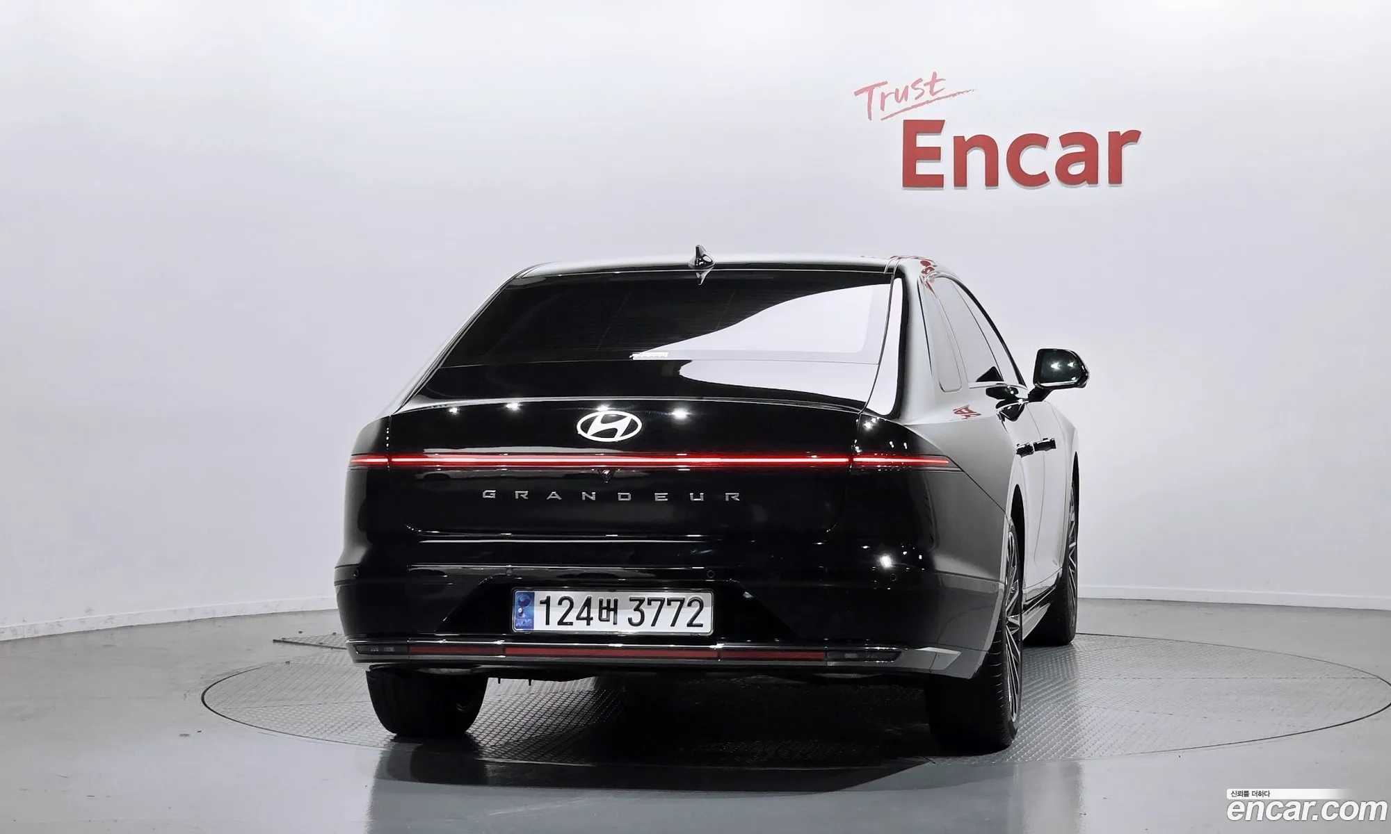 Hyundai Grandeur Hybrid 2023 — 3