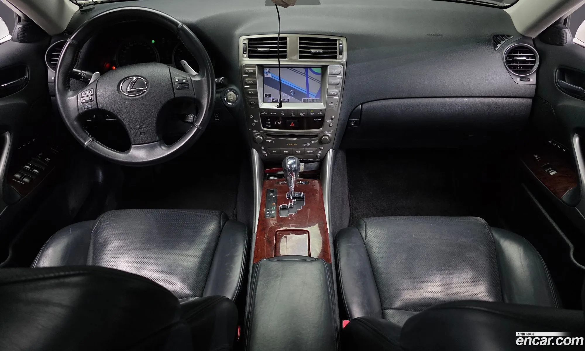Lexus IS250 2008 — 17