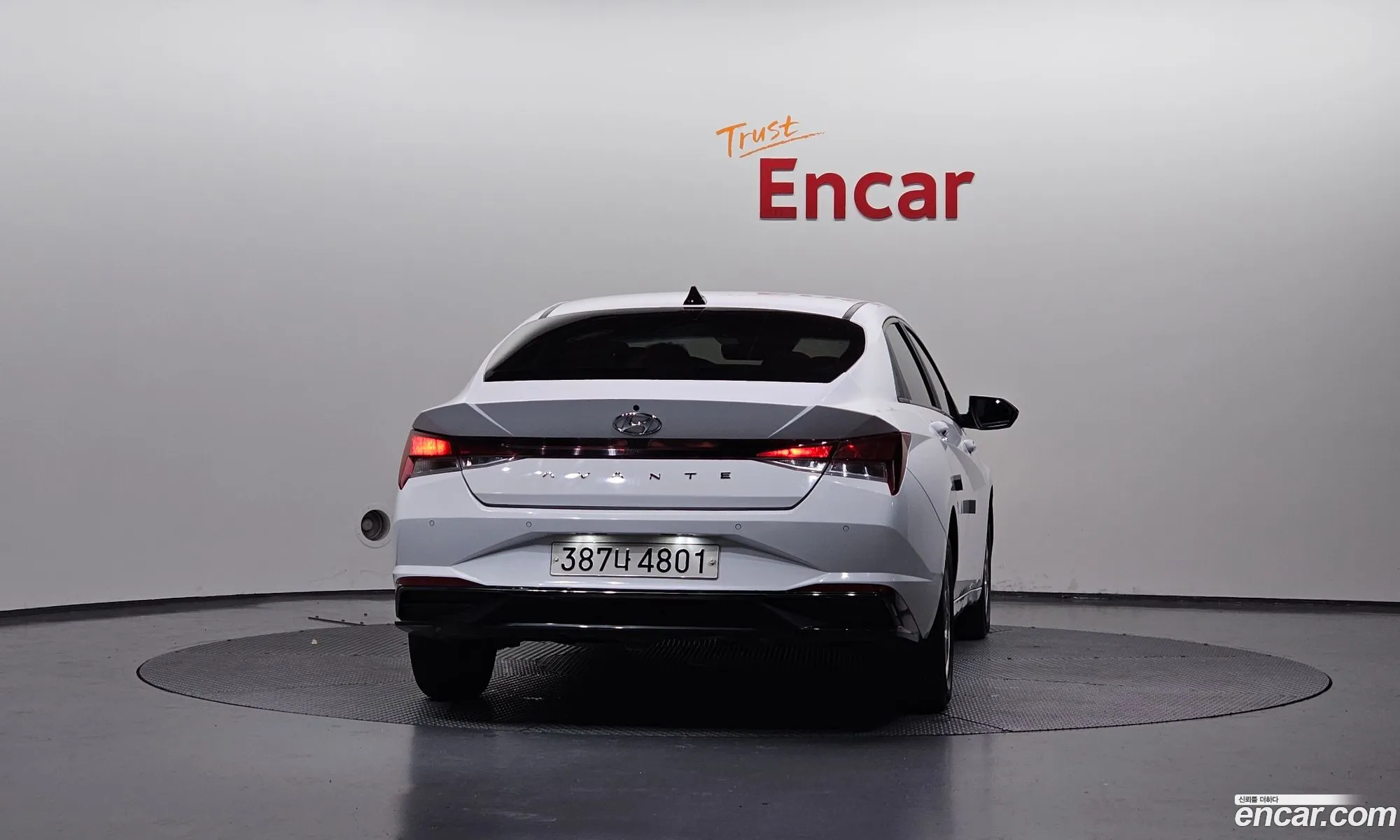 Hyundai Elantra 2021 — 2