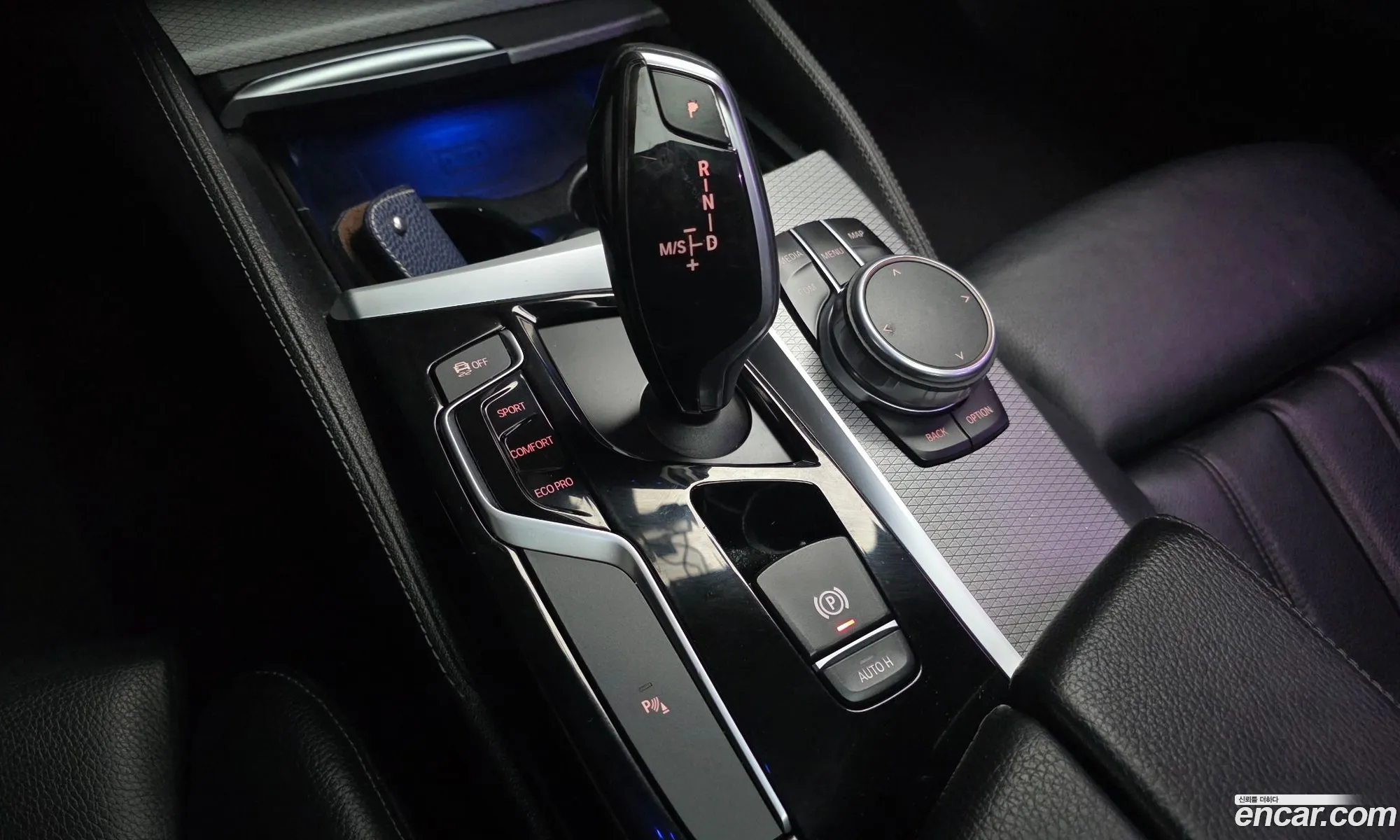 BMW 5 Series 2018 WBAJC3108JDB91107 — 16