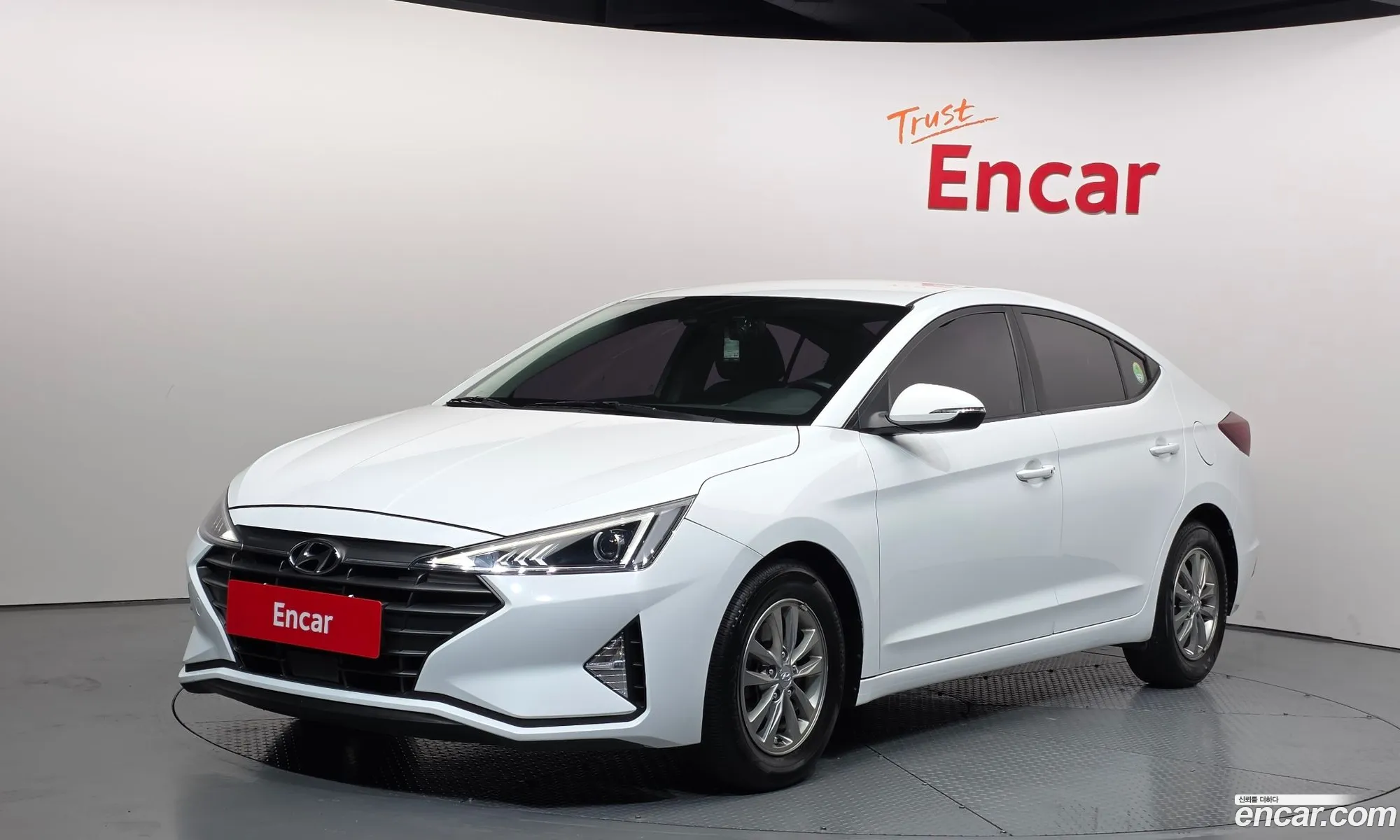 Hyundai Elantra AD 2019 — 3