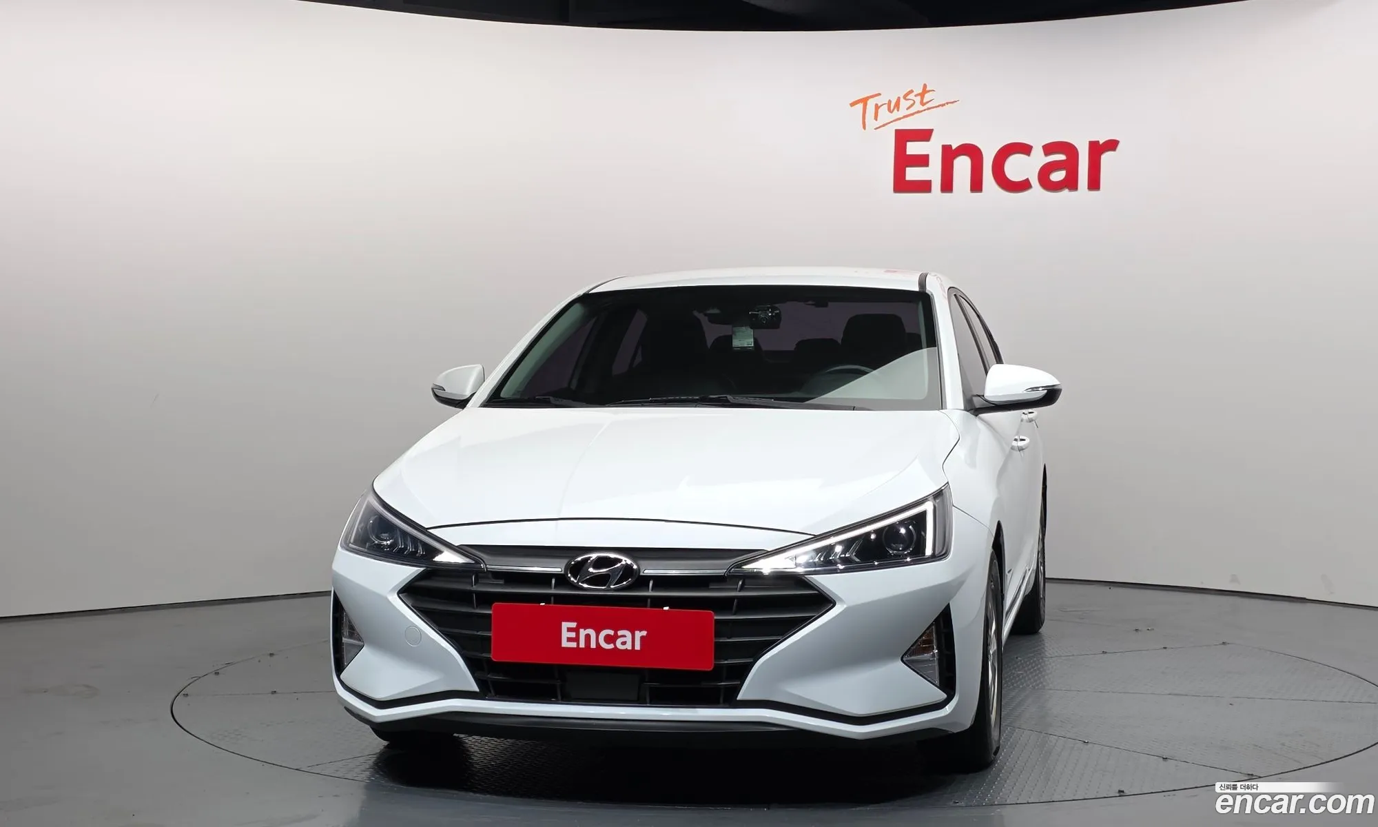 Hyundai Elantra AD 2019 — 4
