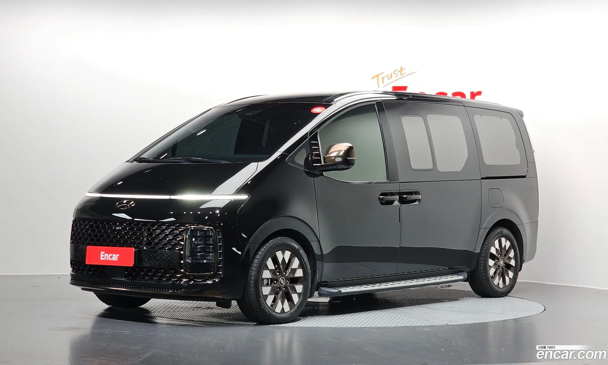 Hyundai Staria 2024 — 3