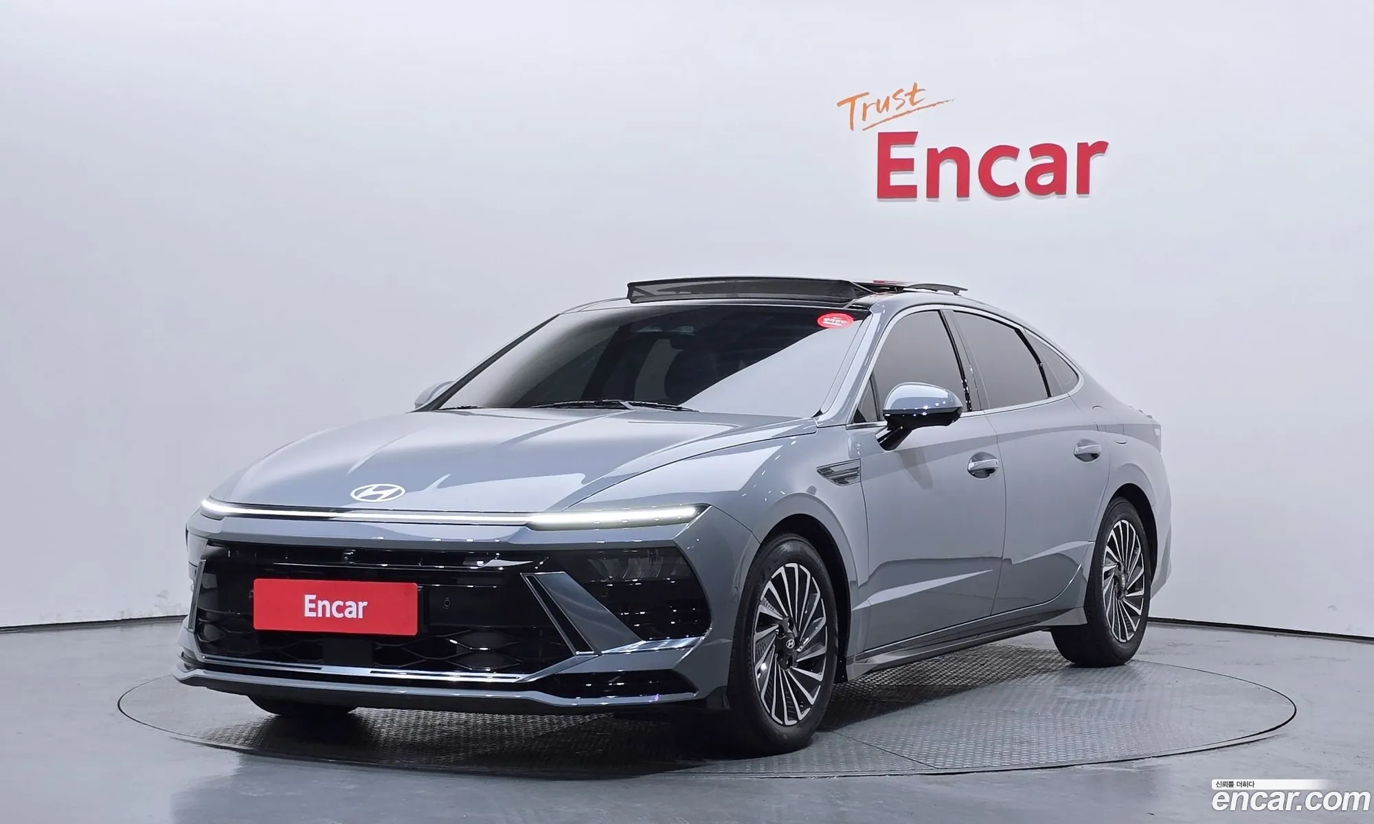 Hyundai Sonata the Edge Hybrid 2024 — 3