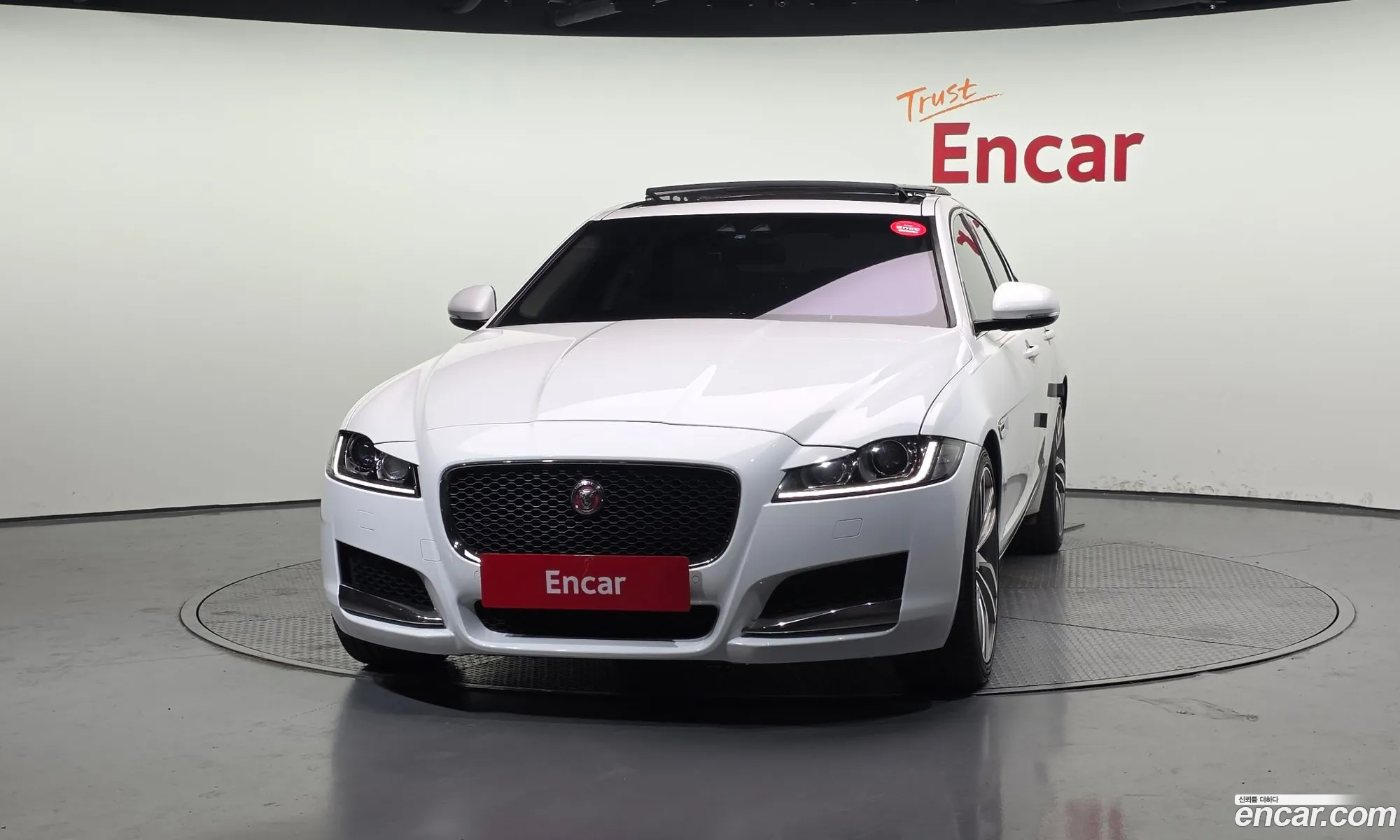 Jaguar XF 2016 SAJBA4BN0HCY28129 — 19
