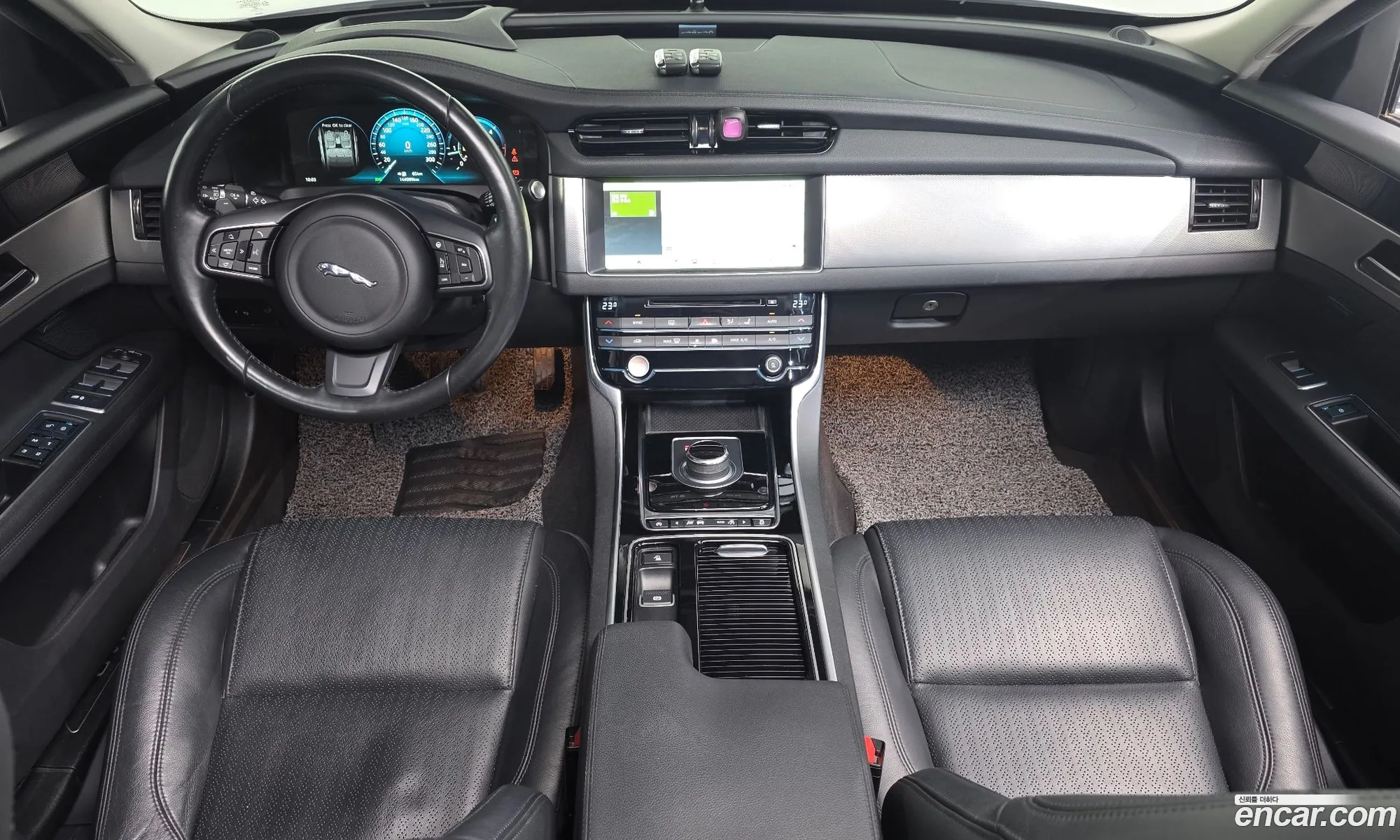 Jaguar XF 2016 SAJBA4BN0HCY28129 — 7