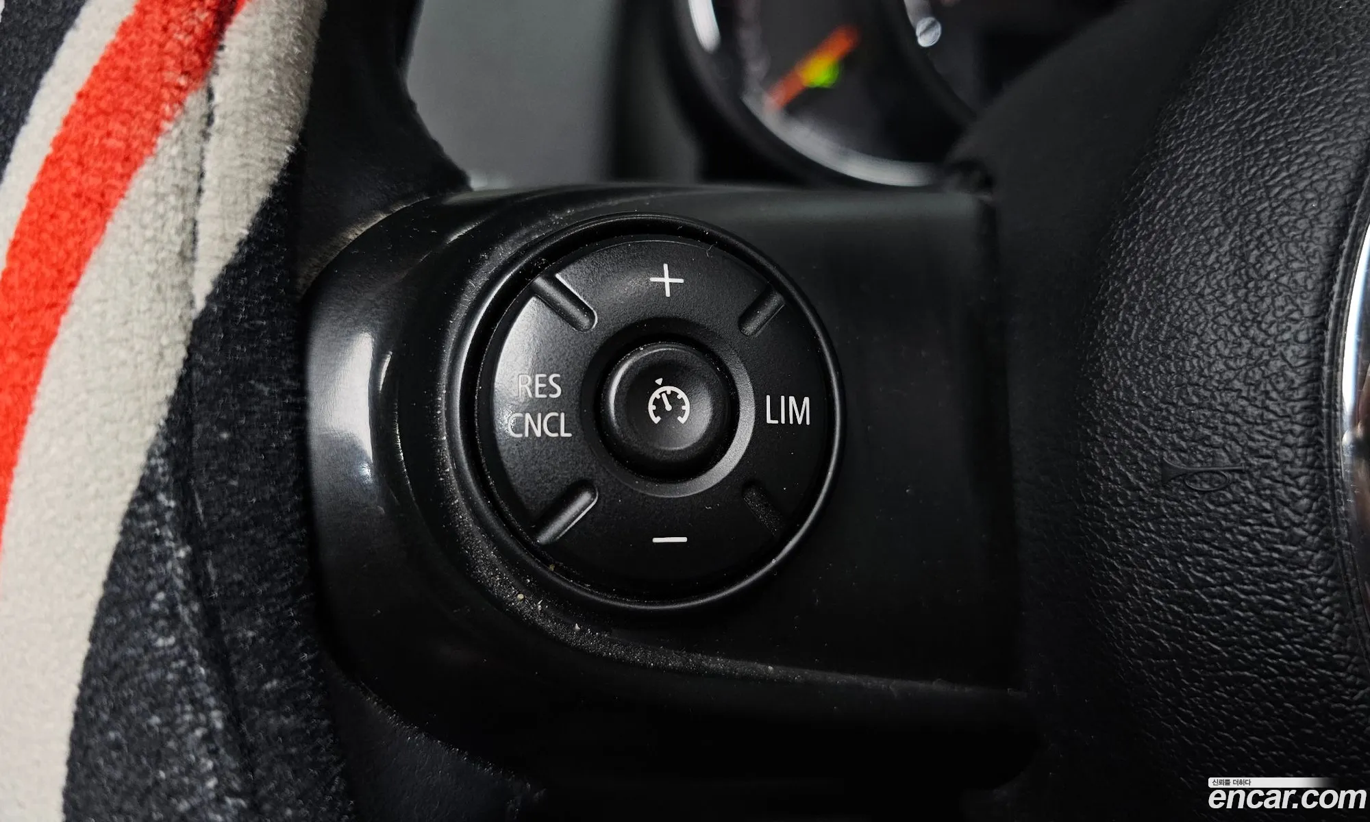 Mini Cooper Countryman 2018 WMWYU9102J3C02753 — 5