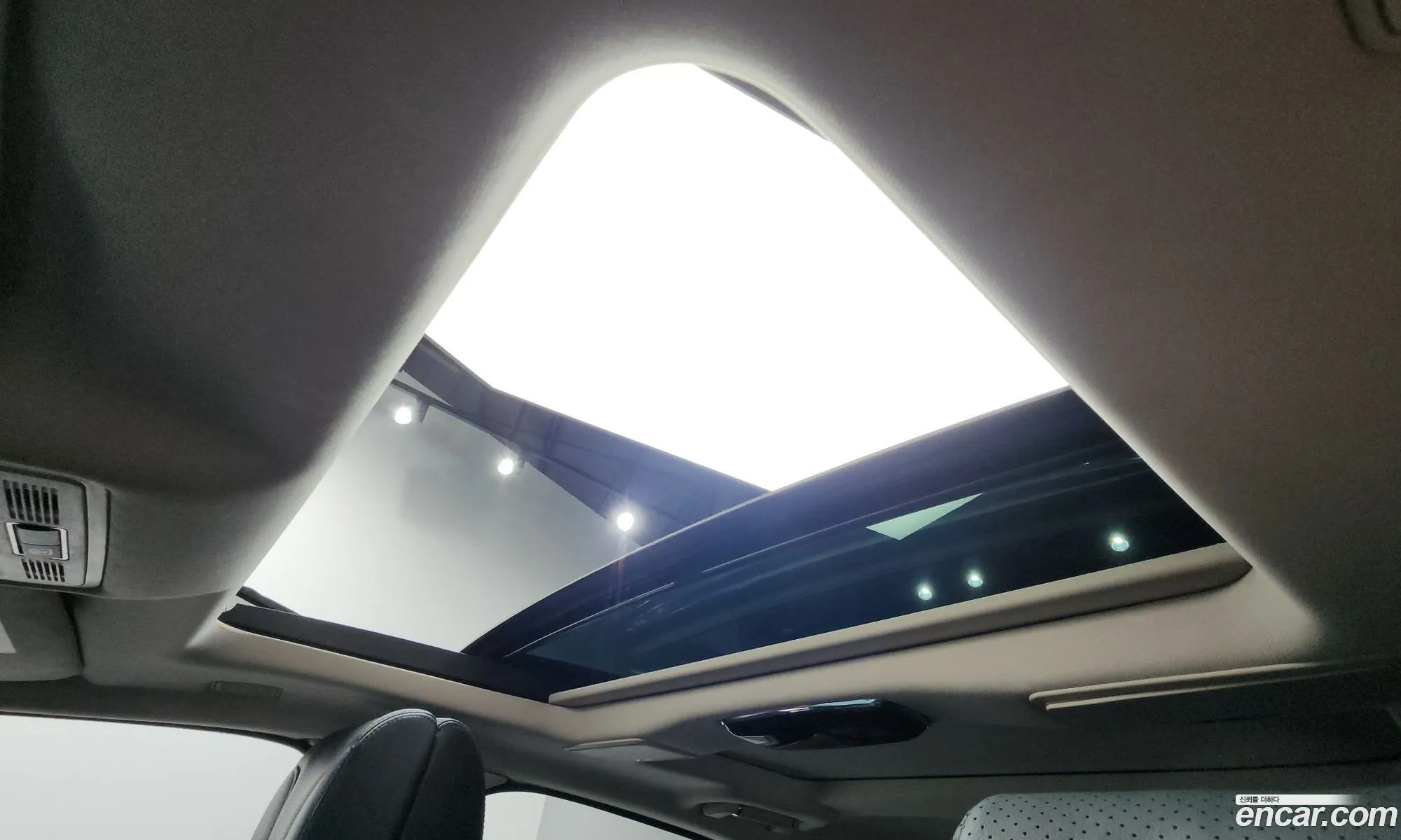 Jaguar XJ 2014 11111111111111111 — 11