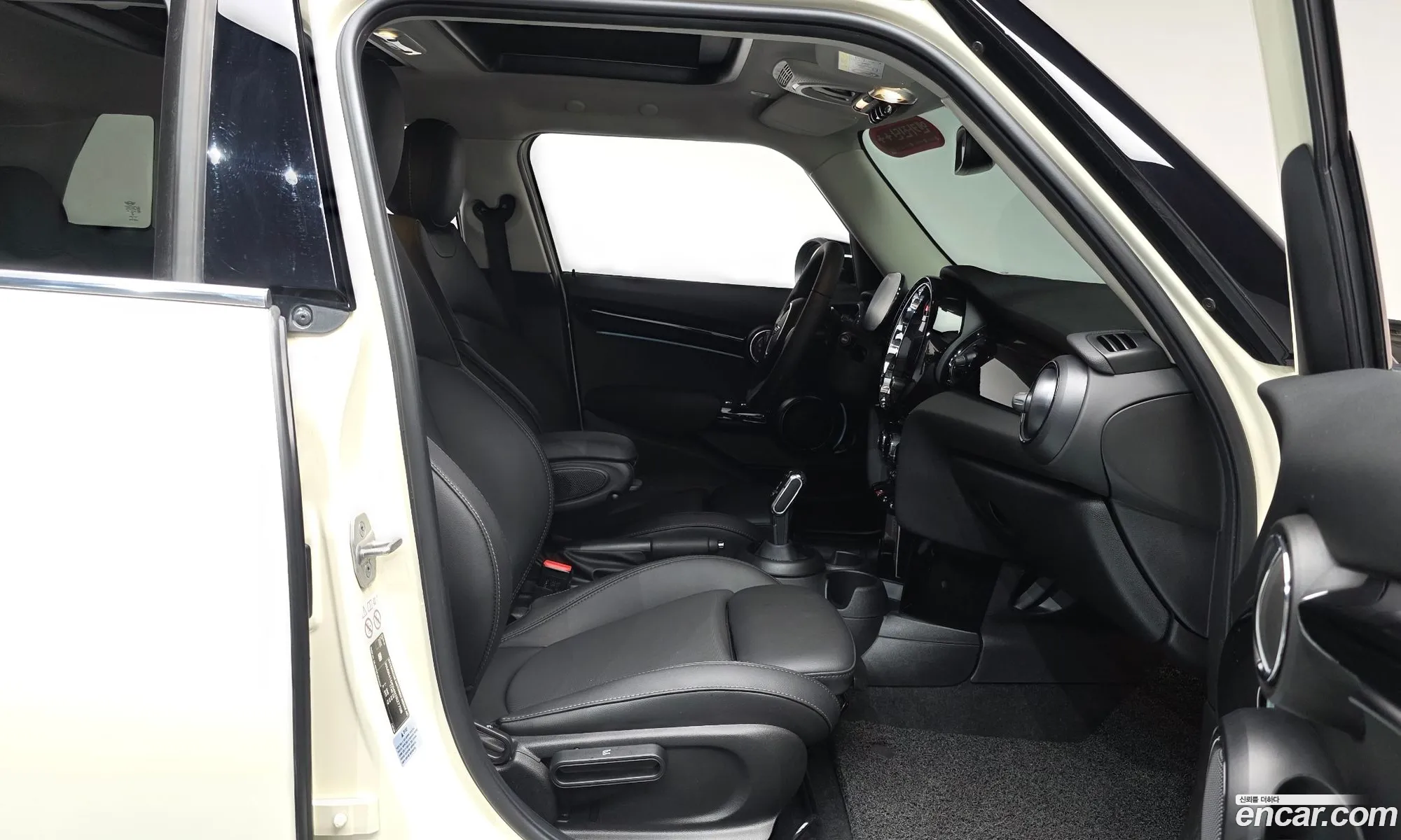 Mini Cooper 2021 WMW41DK04N2R27708 — 18
