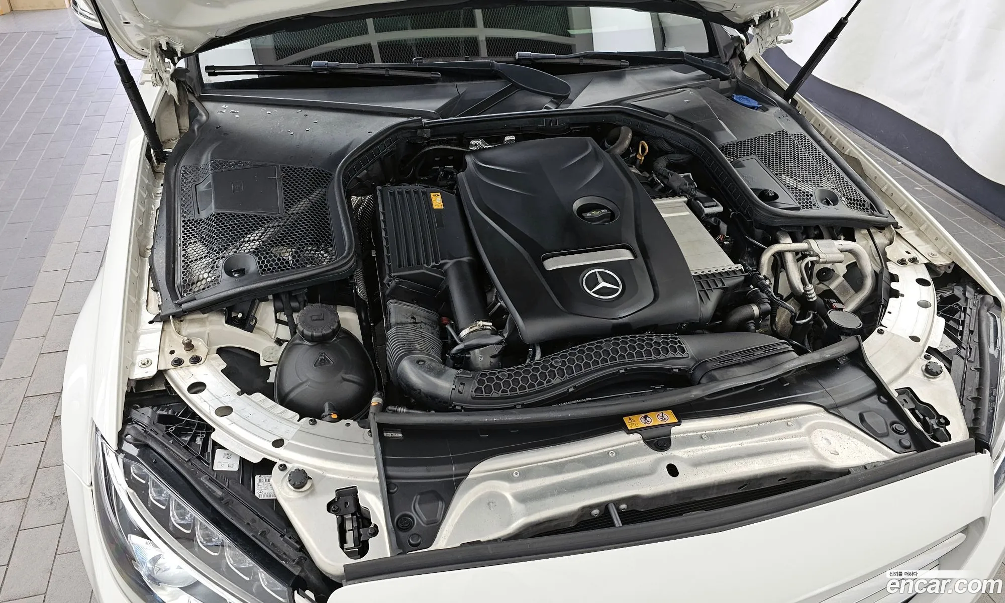 Mercedes-Benz C-Class W205 2018 WDDWF4CB1JF677138 — 34