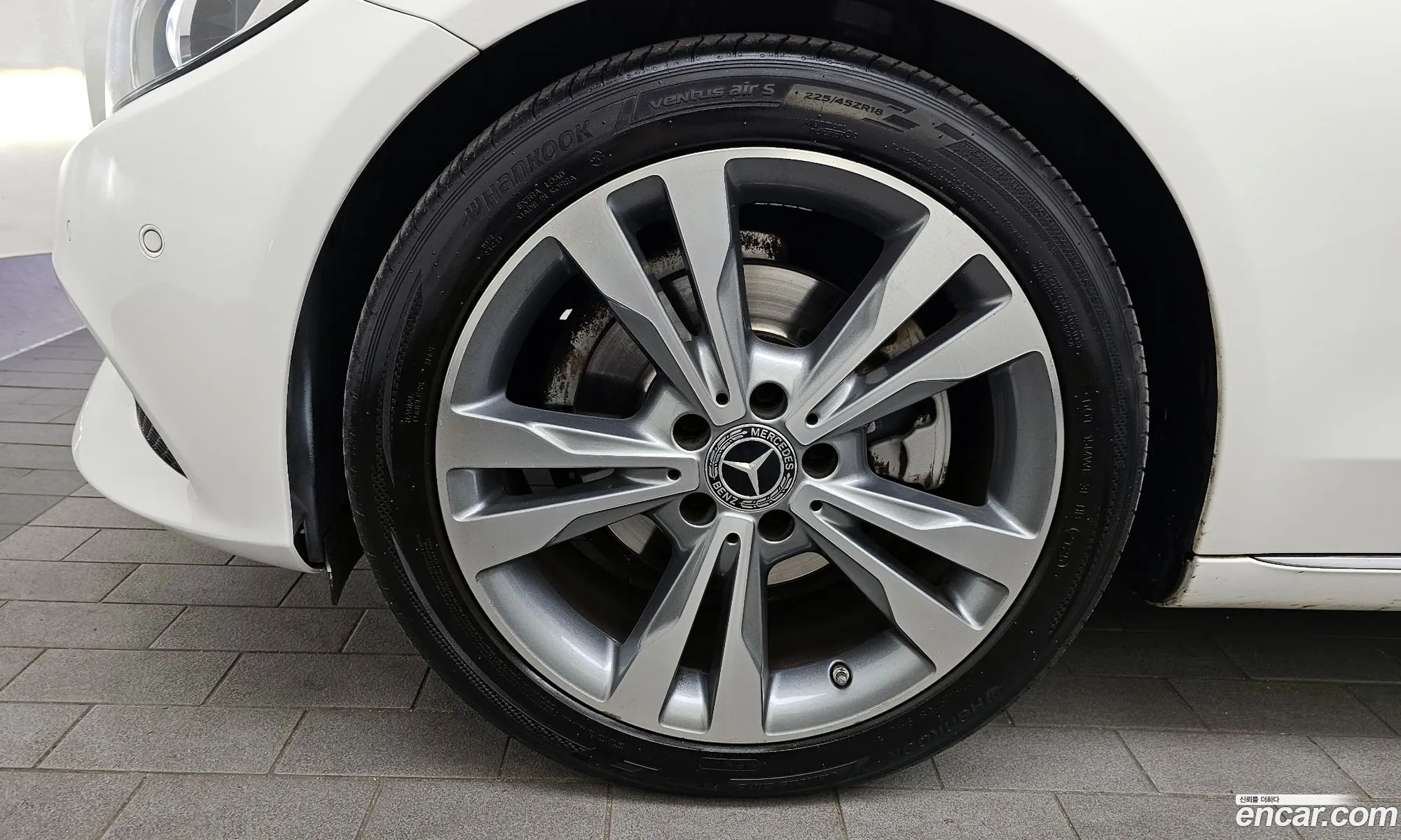Mercedes-Benz C-Class W205 2018 WDDWF4CB1JF677138 — 33