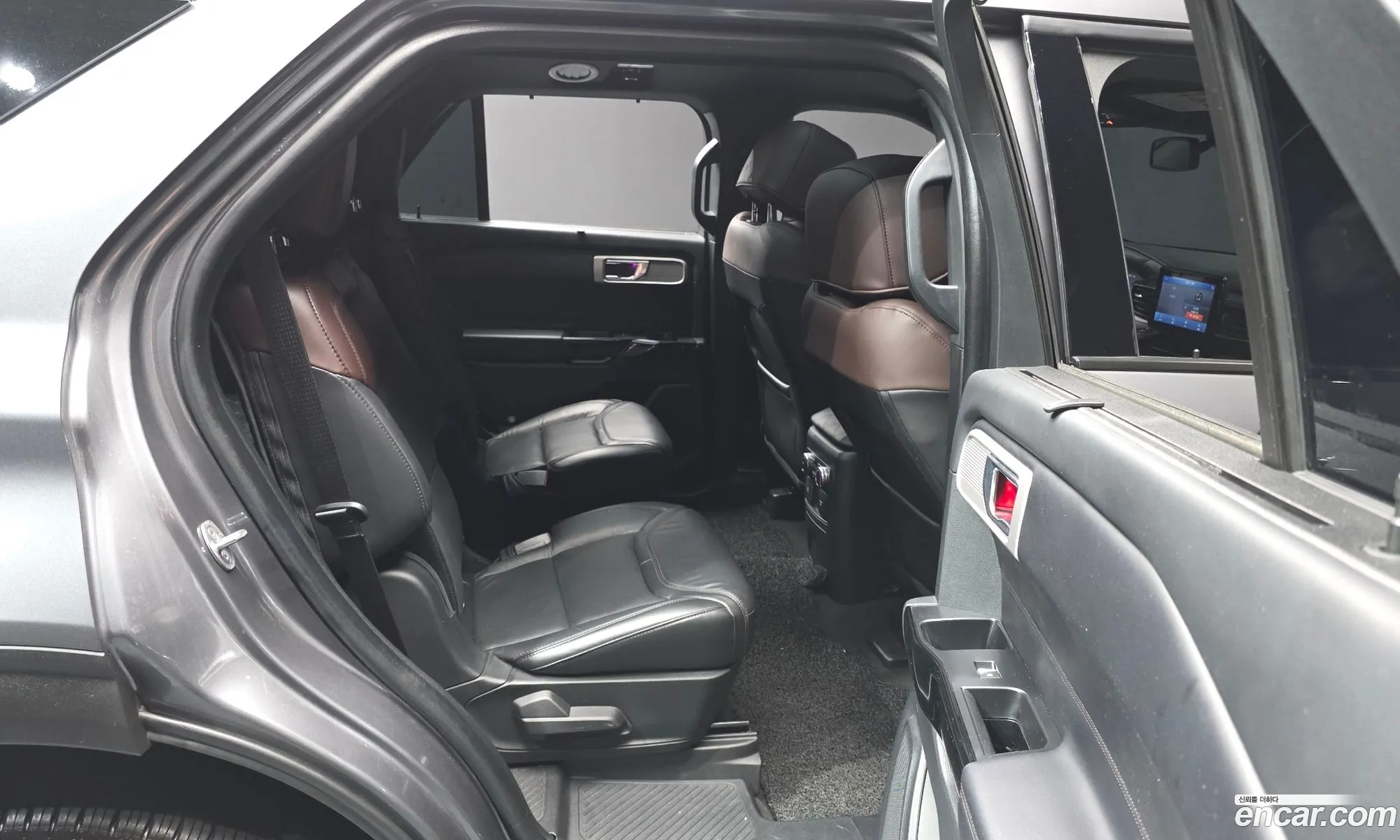 Ford Explorer 6th Gen 2022 1FM5K8HC — 14