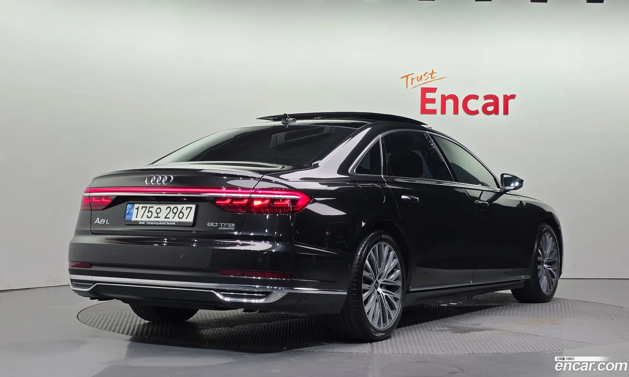 Audi A8 2021 WAUZZZF85MN032544 — 3