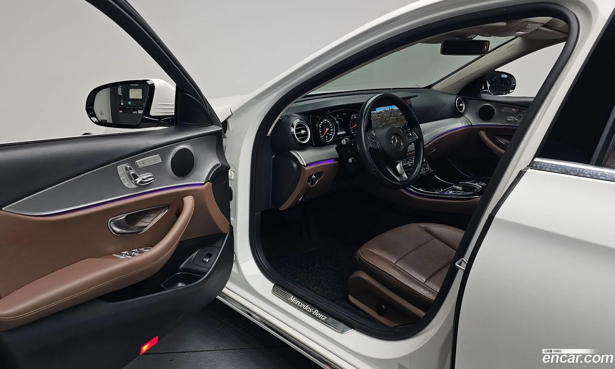 Mercedes-Benz E-Class W213 2018 — 15