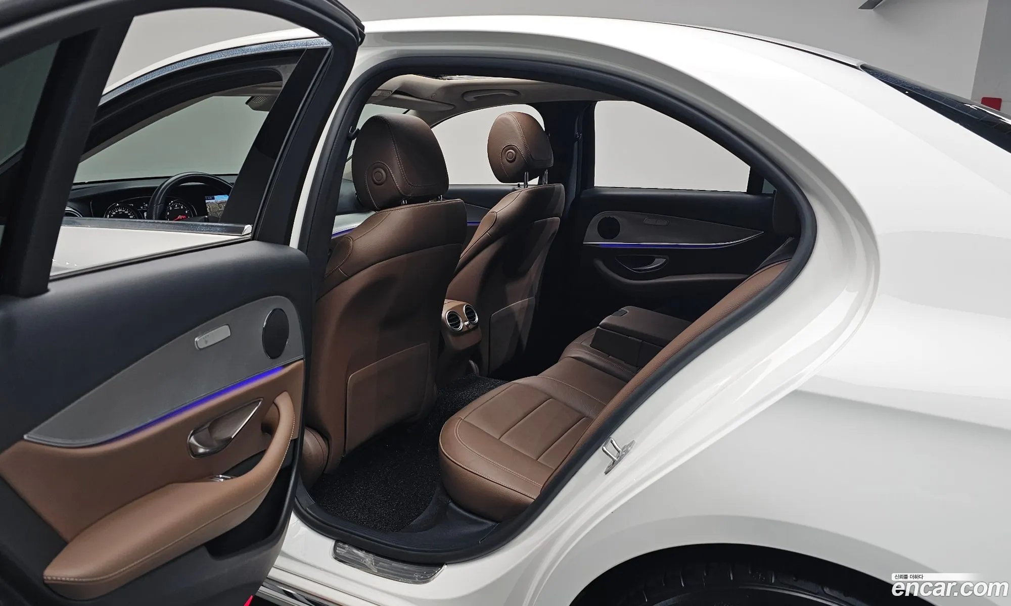 Mercedes-Benz E-Class W213 2018 — 22
