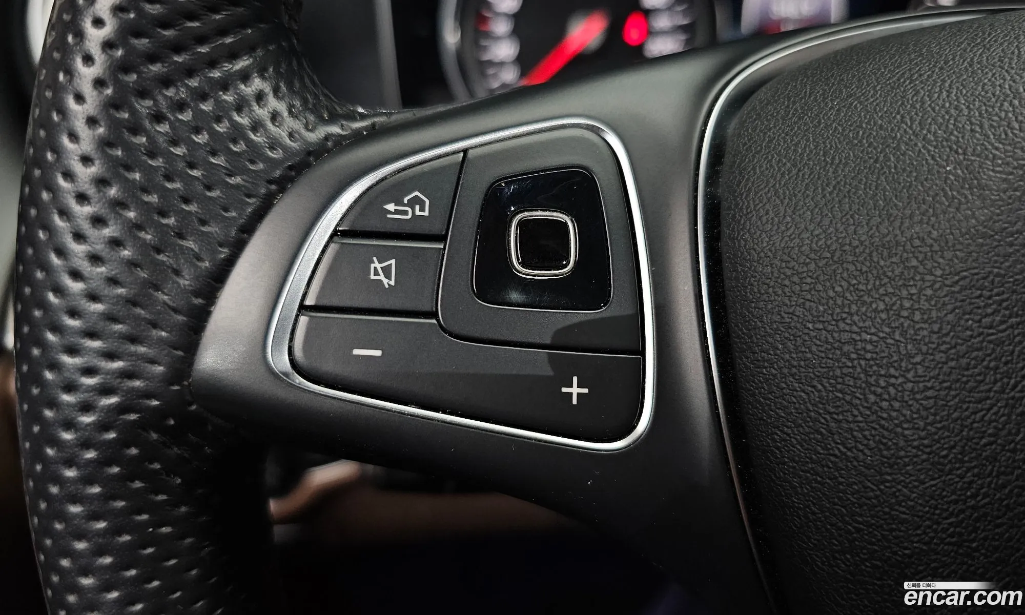 Mercedes-Benz E-Class W213 2018 — 29