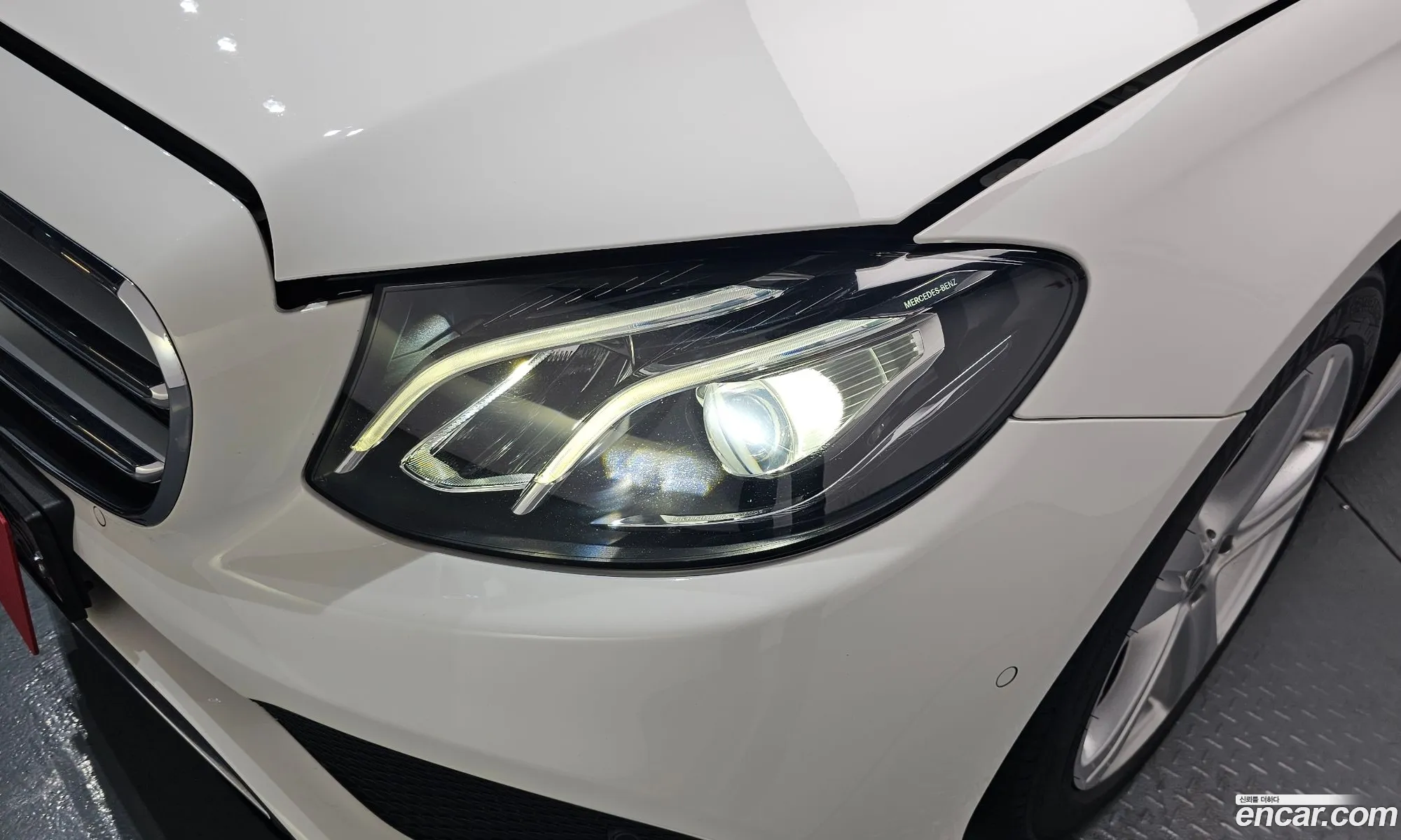 Mercedes-Benz E-Class W213 2018 — 30
