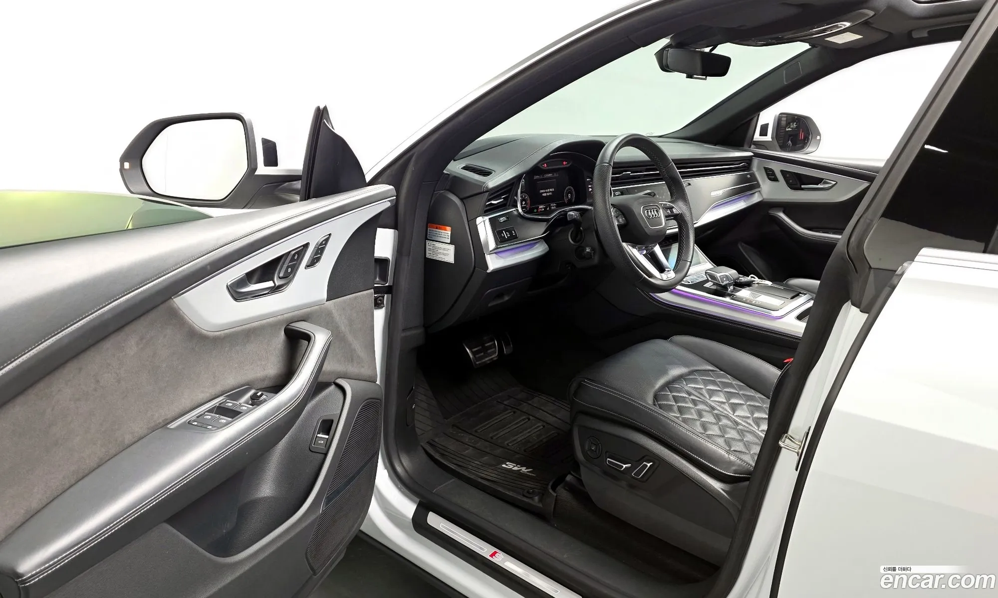 Audi Q8 2021 WAUZZZF11MD003616 — 15