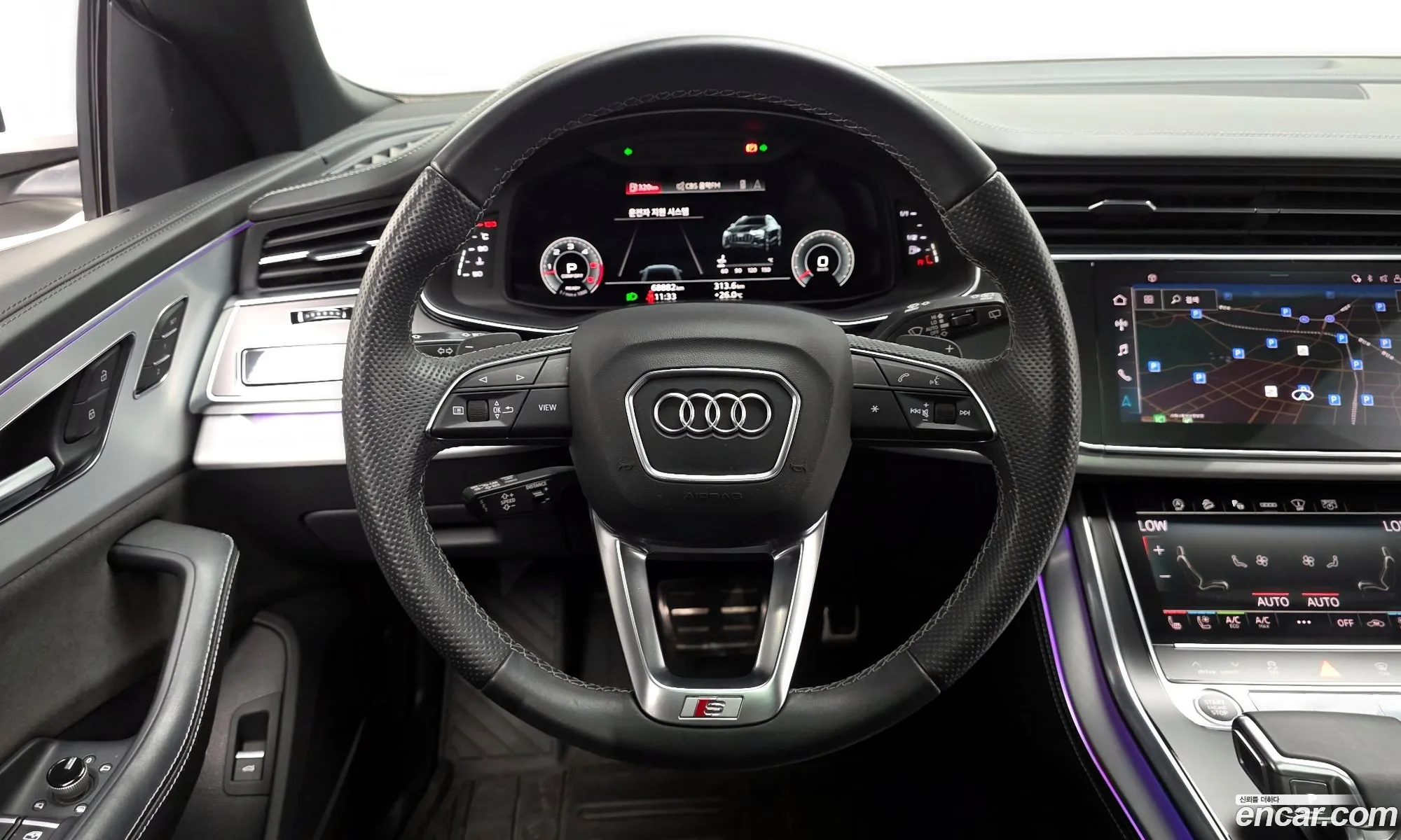 Audi Q8 2021 WAUZZZF11MD003616 — 30