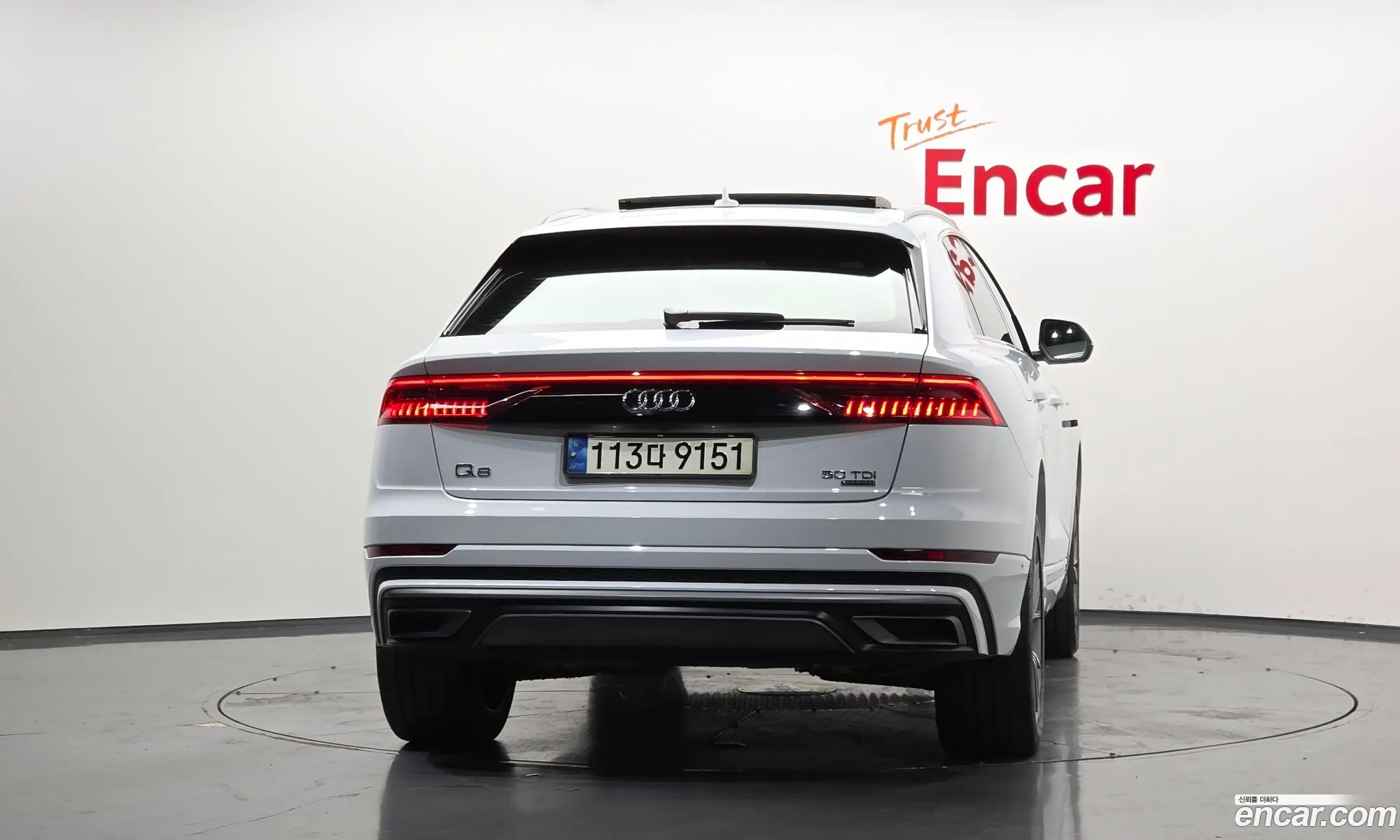 Audi Q8 2021 WAUZZZF11MD003616 — 10