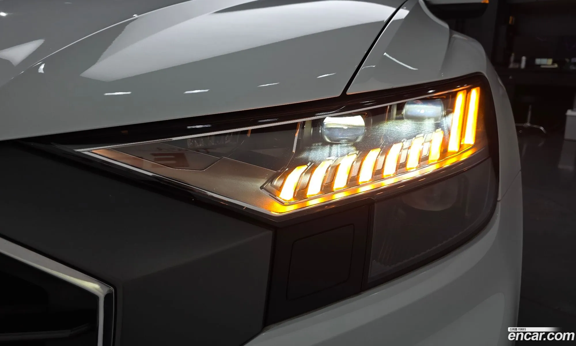 Audi Q8 2021 WAUZZZF11MD003616 — 16