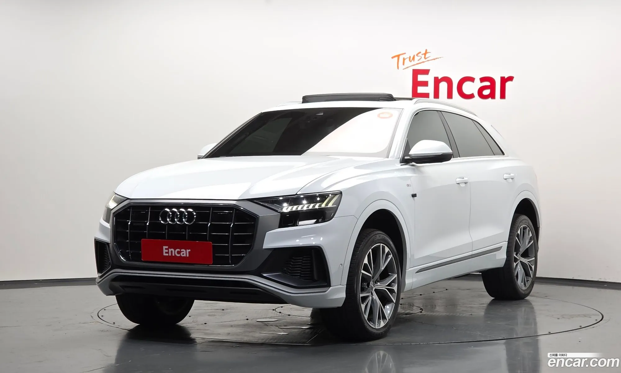 Audi Q8 2021 WAUZZZF11MD003616 — 23